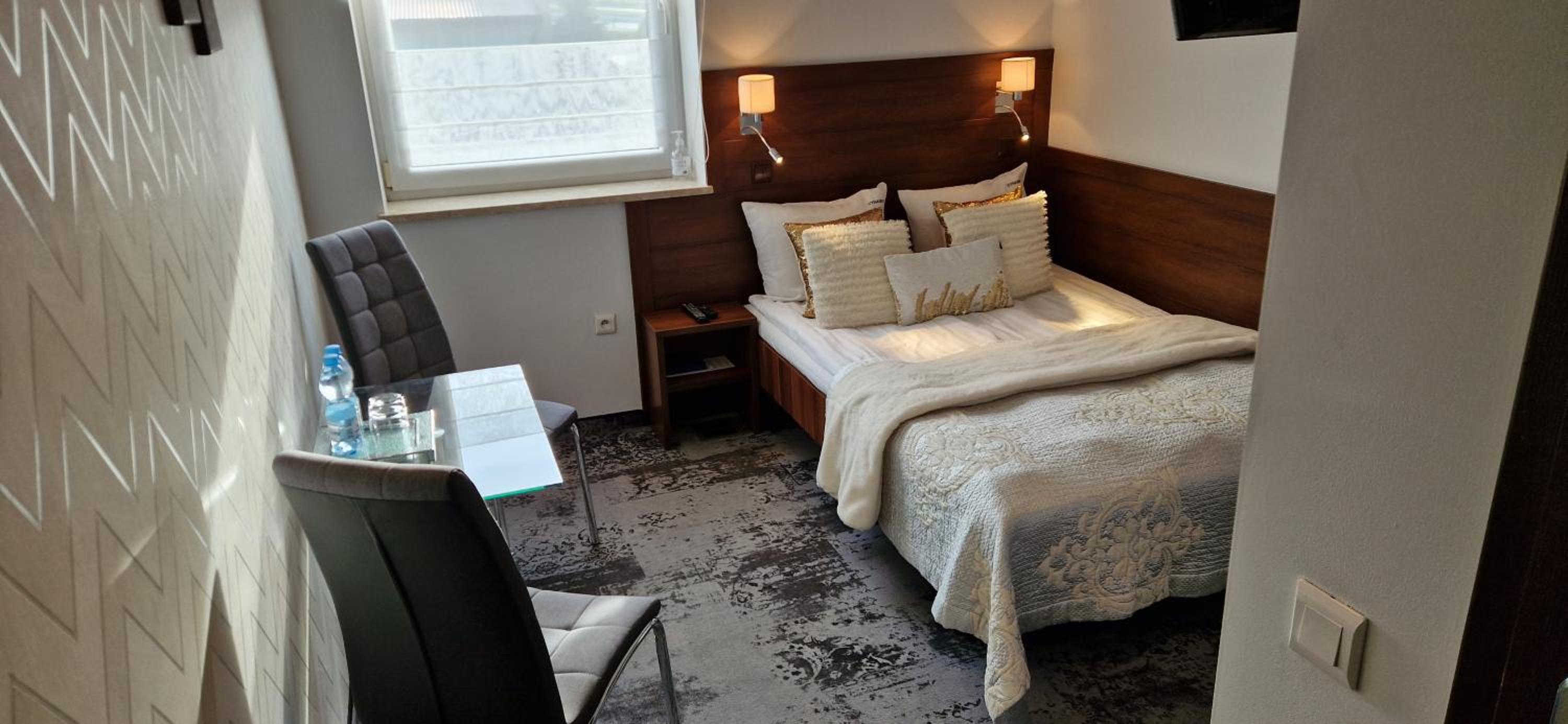 Standard Double Room photo 2