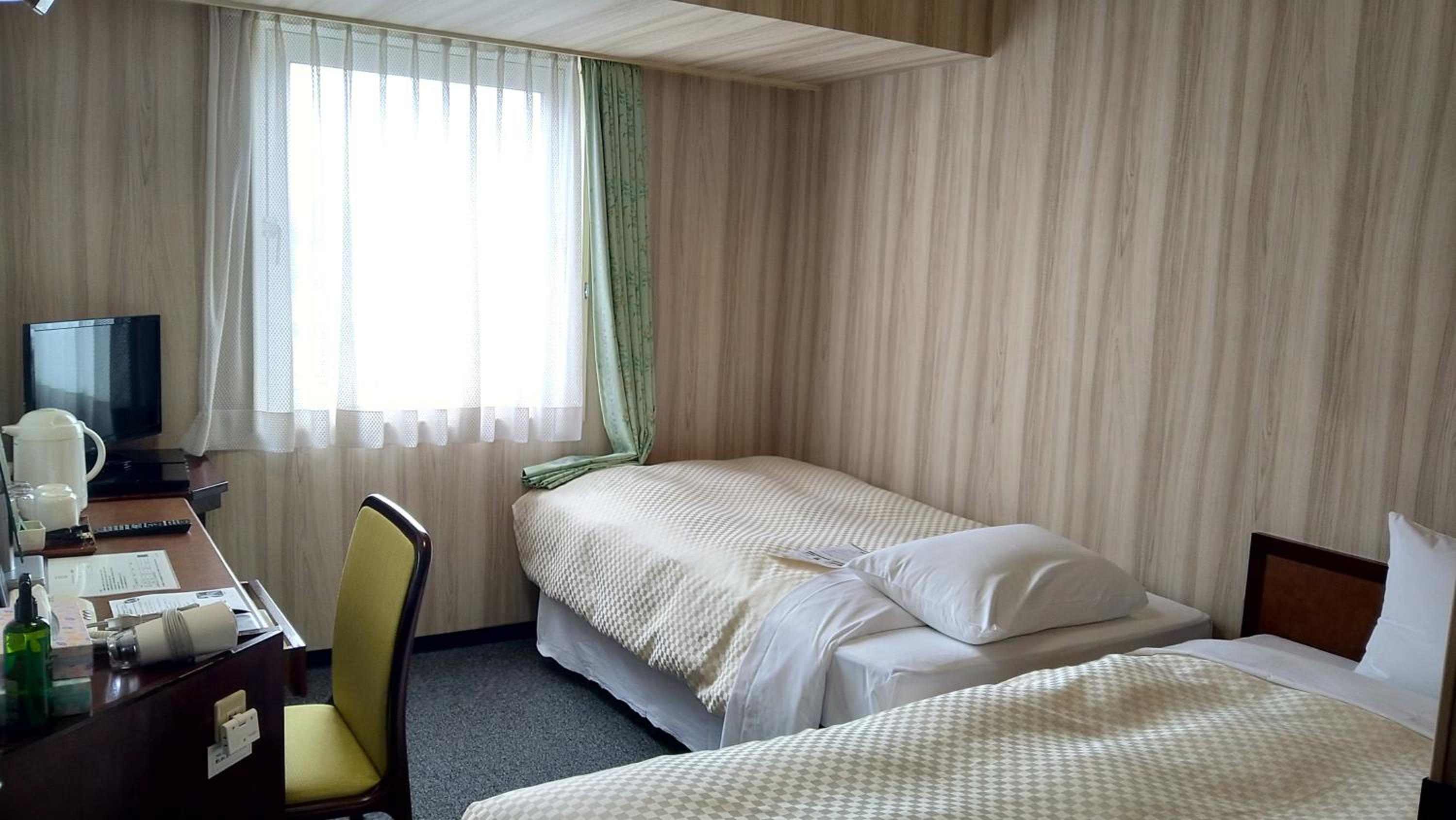Economy Twin Room - Photo 1