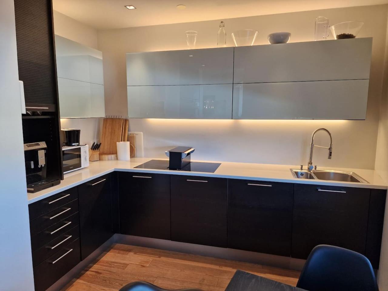 Two-Bedroom Apartment - Photo 10