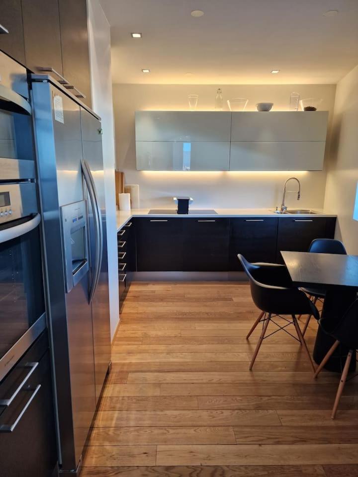 Two-Bedroom Apartment - Photo 8