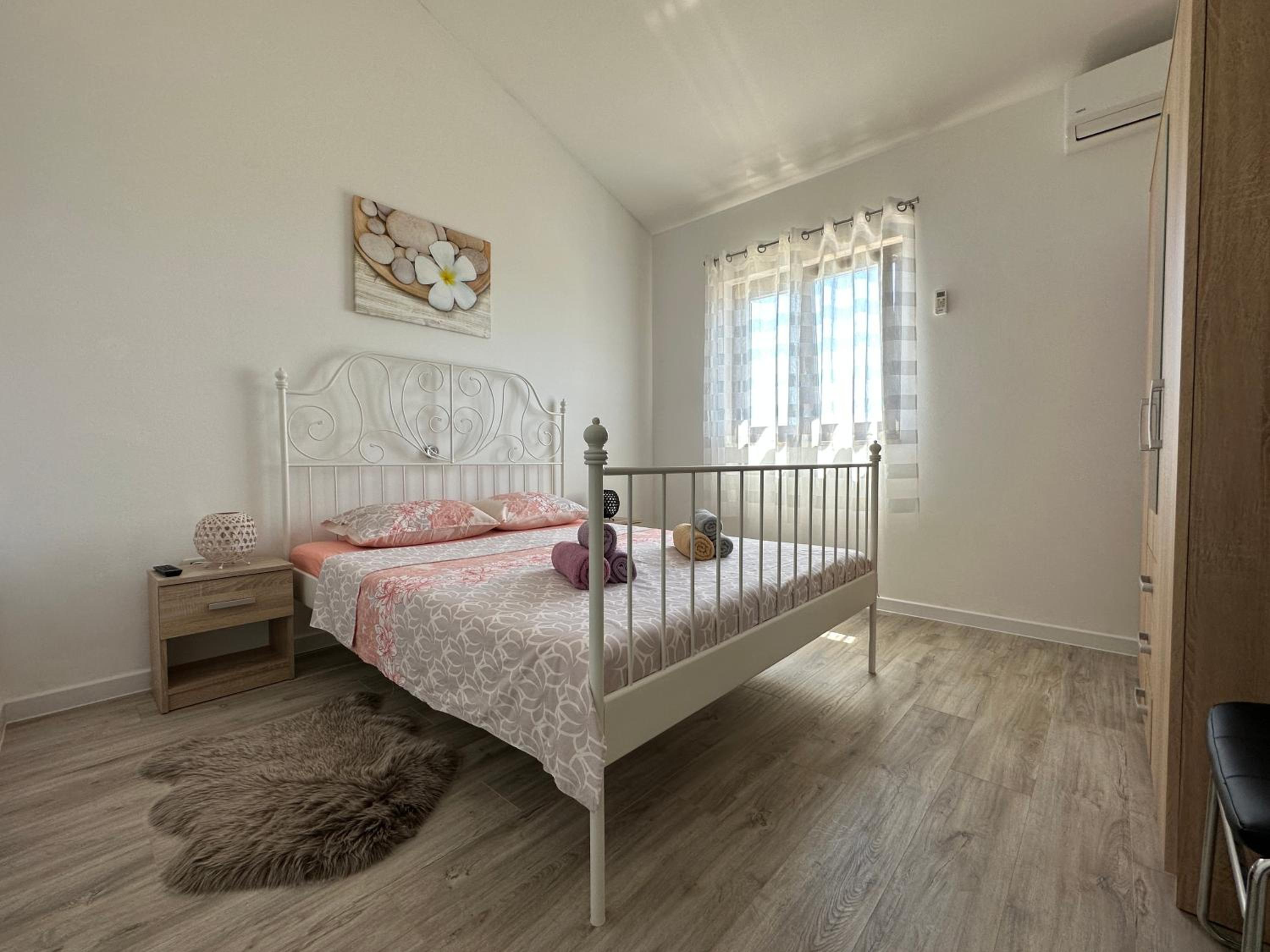 Three-Bedroom House photo 2