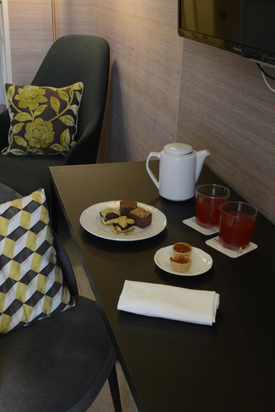 Deluxe Double or Twin Room with Balcony - Photo 11