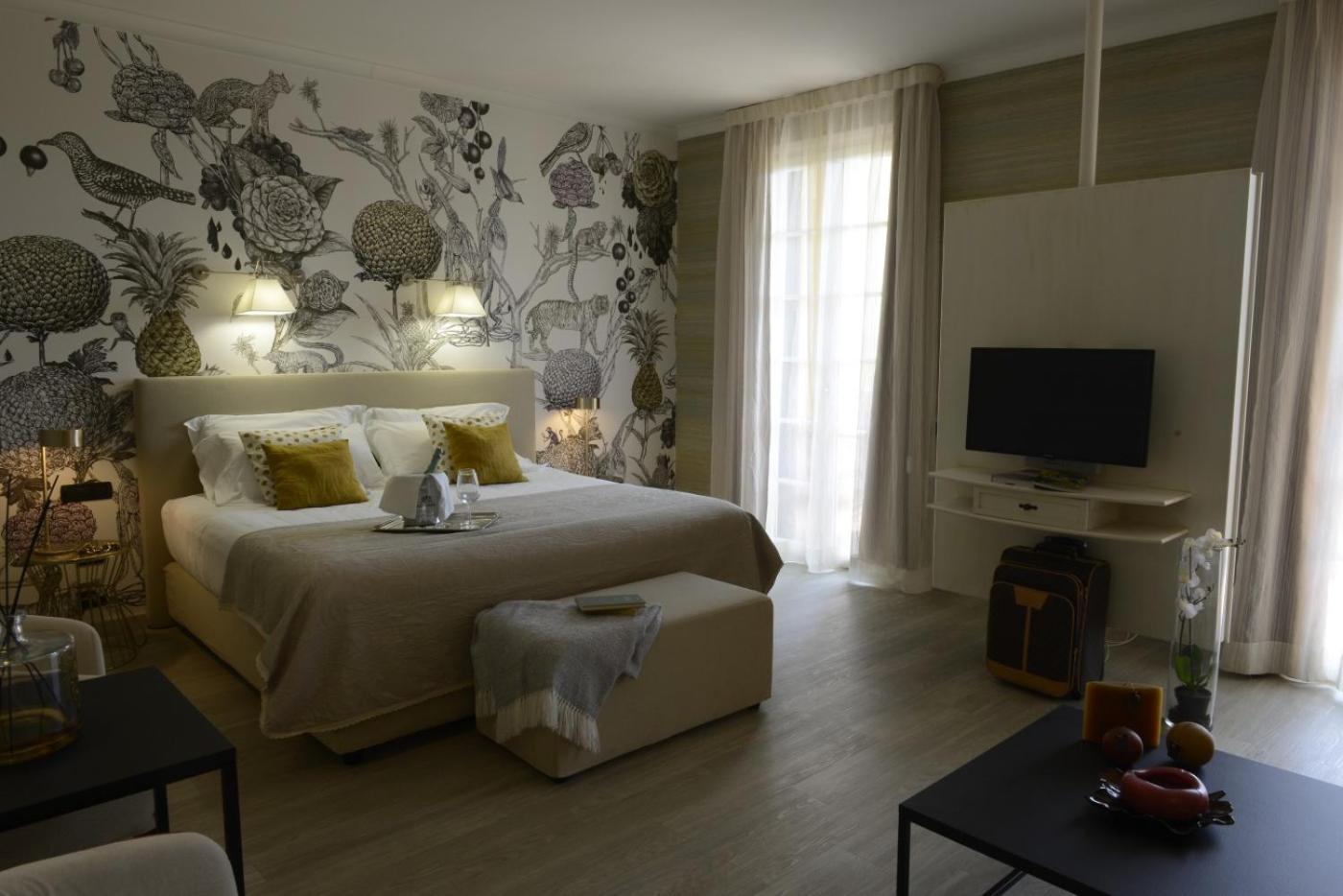 Junior Suite - Photo 1