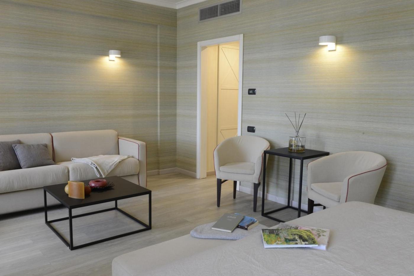 Junior Suite - Photo 11