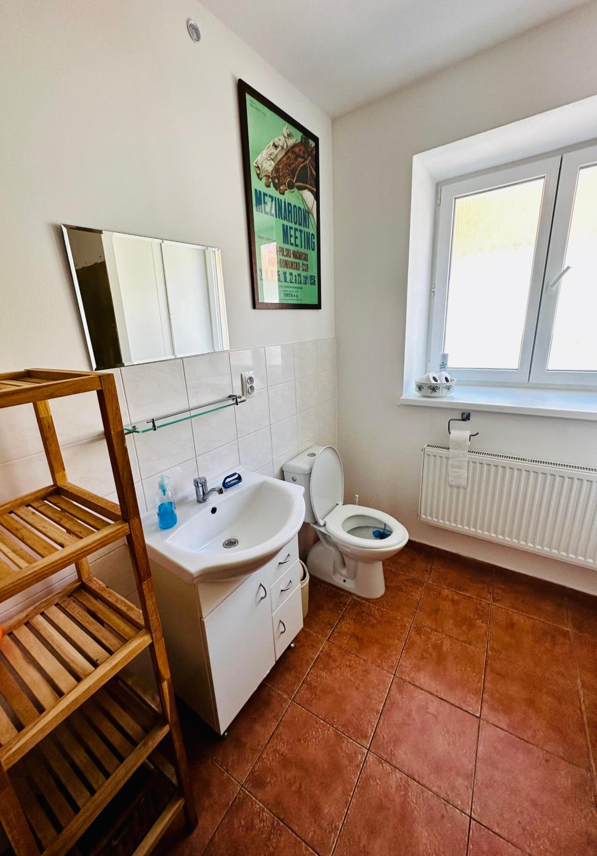 Quadruple Room with Shared Bathroom photo 2