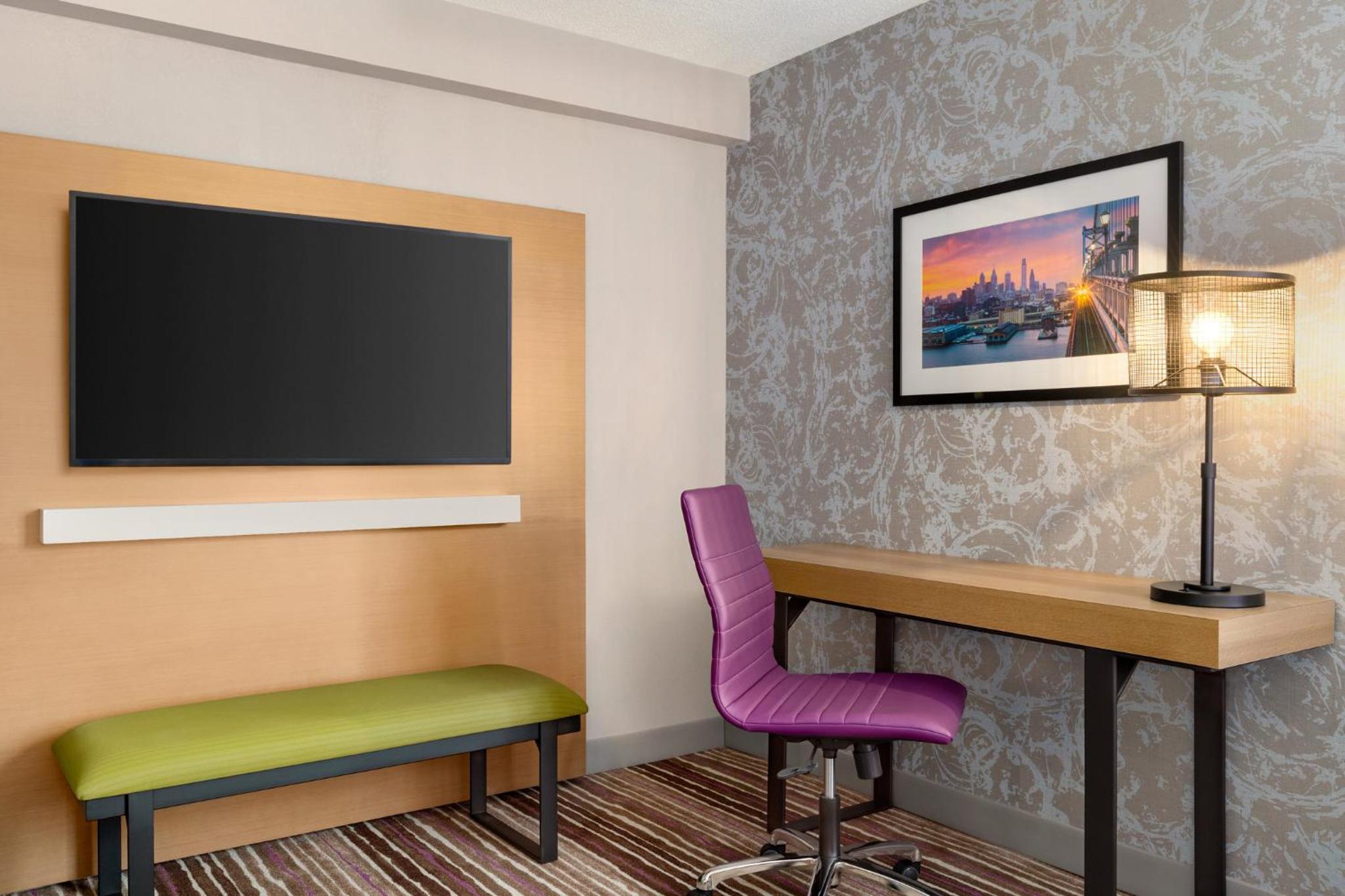 Standard Queen Room with Two Queen Beds and Mobility Accessible Roll-In Shower - Photo 3