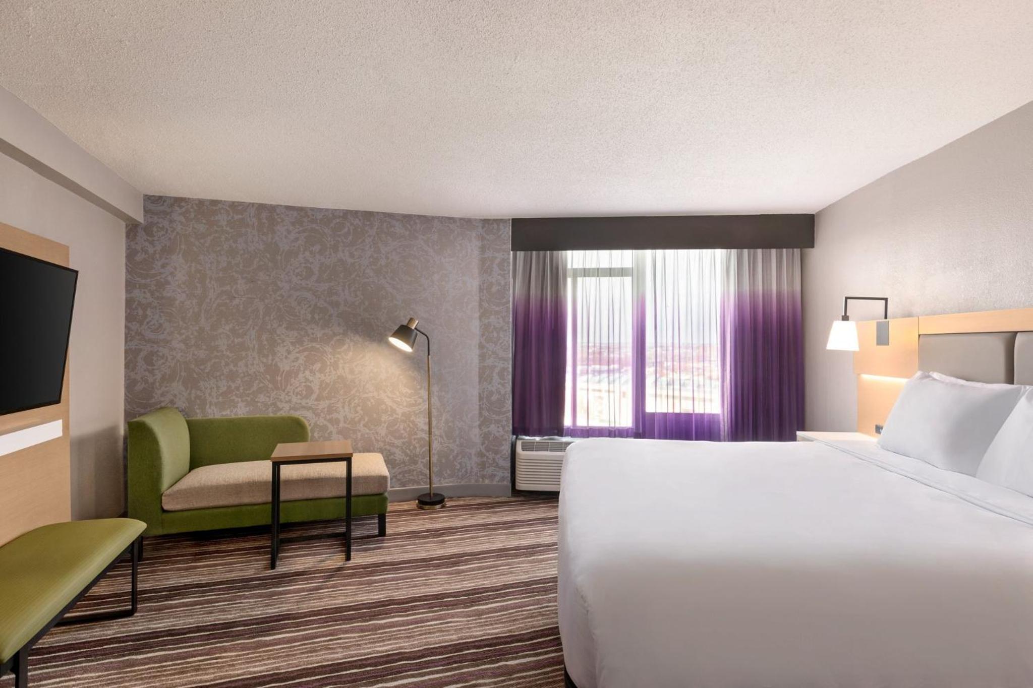 Standard King Room - Photo 4