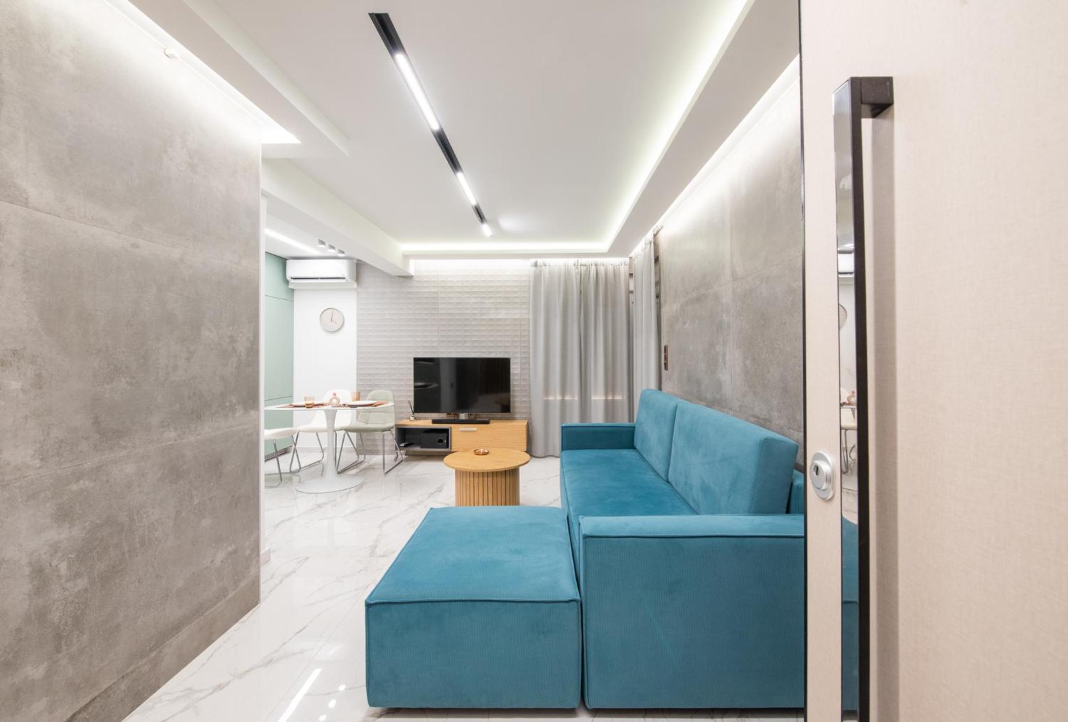 One-Bedroom Apartment