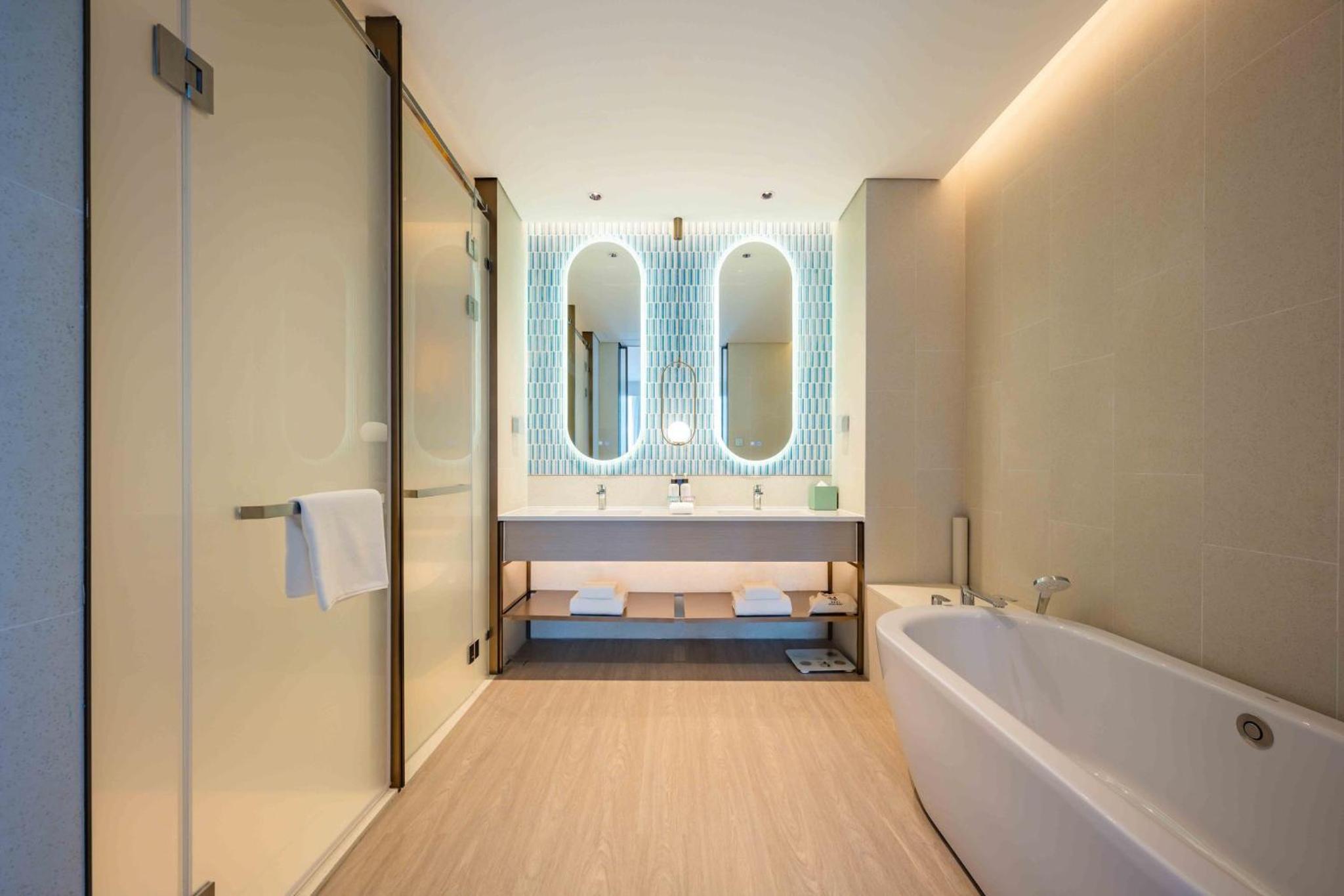 One-Bedroom Twin Suite
