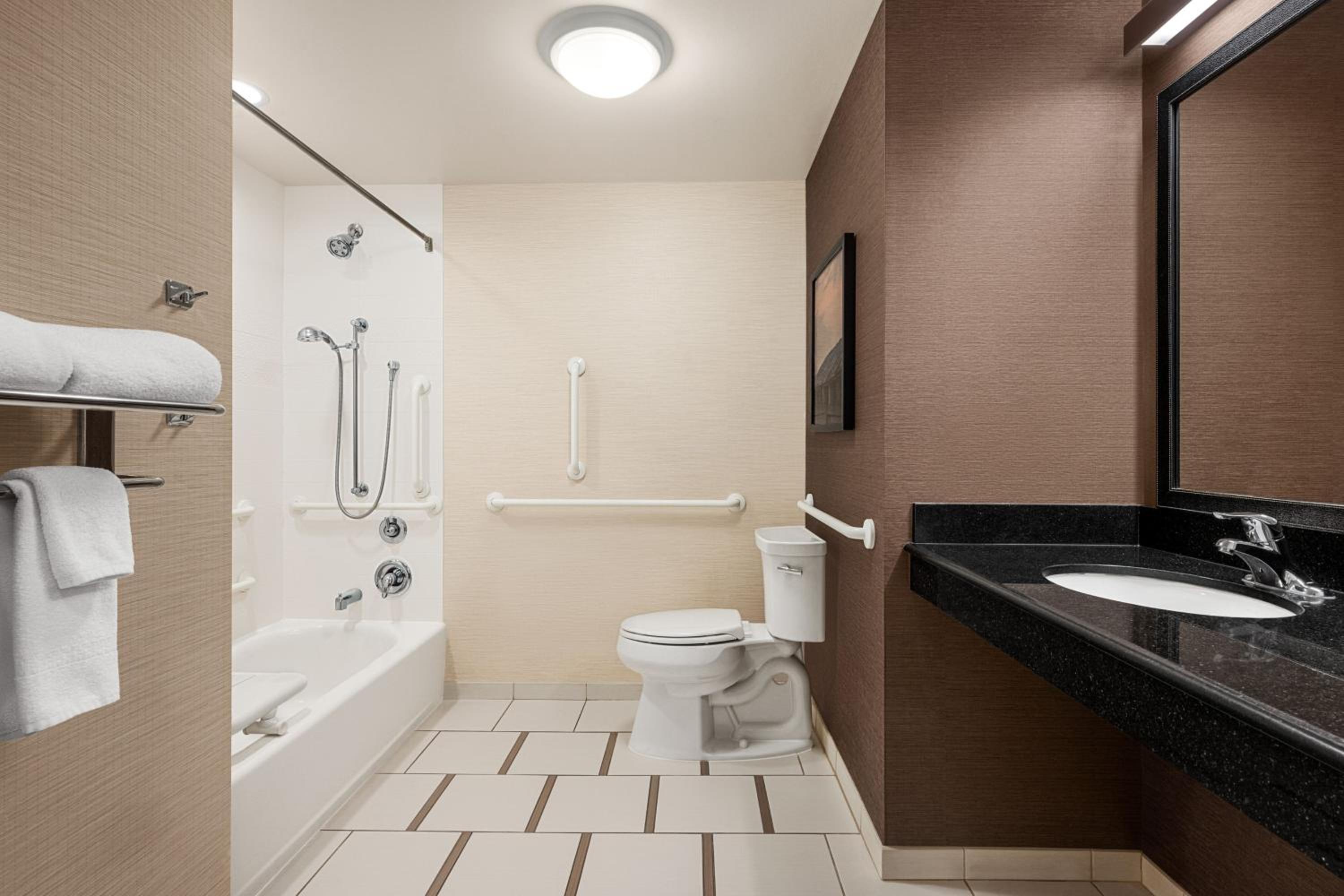 Queen Room with Two Queen Beds - Hearing Accessible photo 3