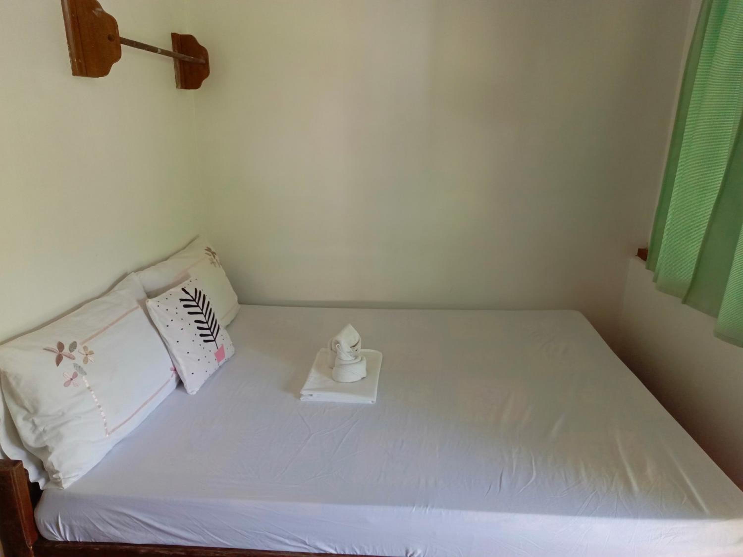 Budget Double Room - Photo 6