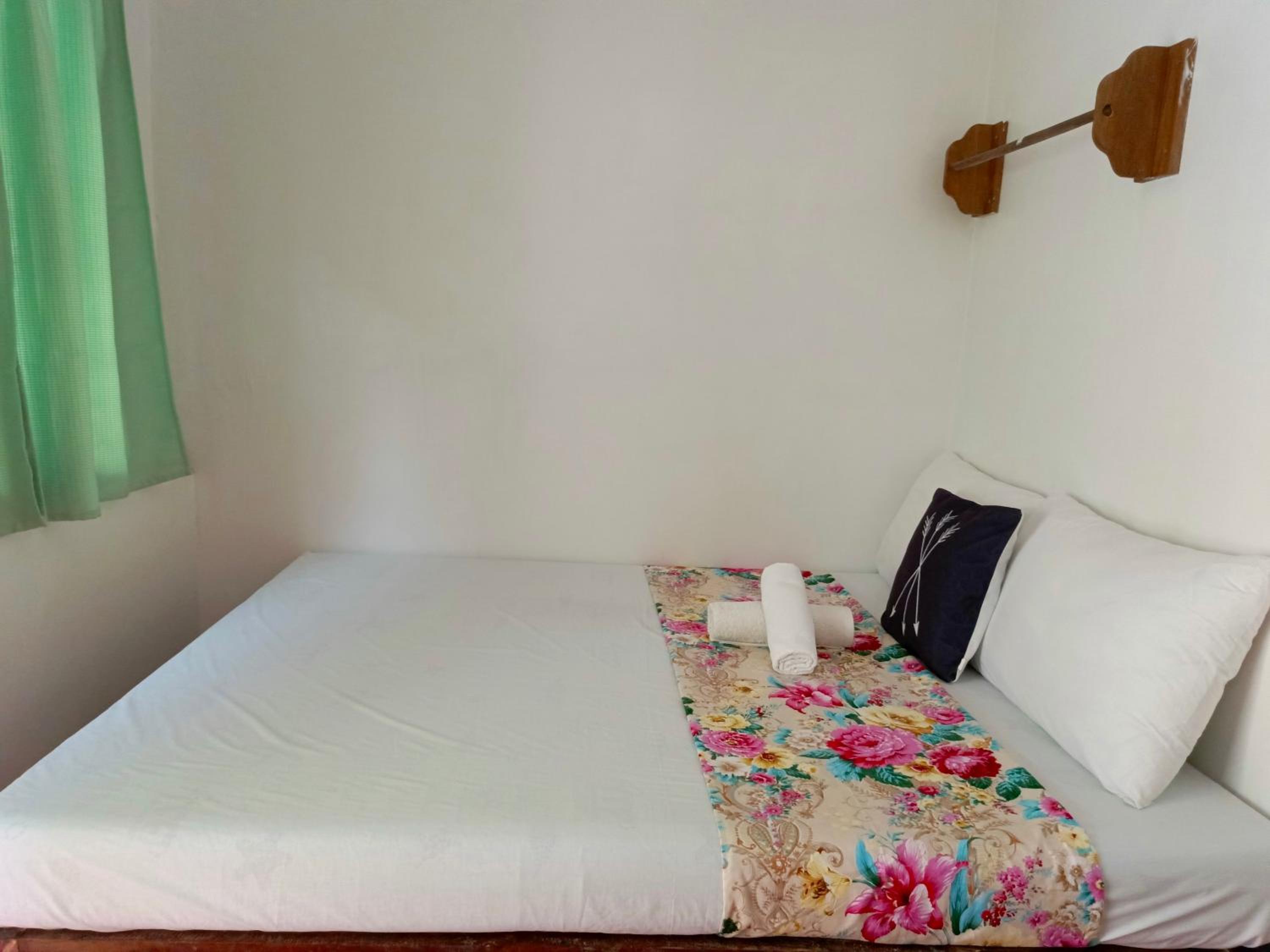 Budget Double Room - Photo 1