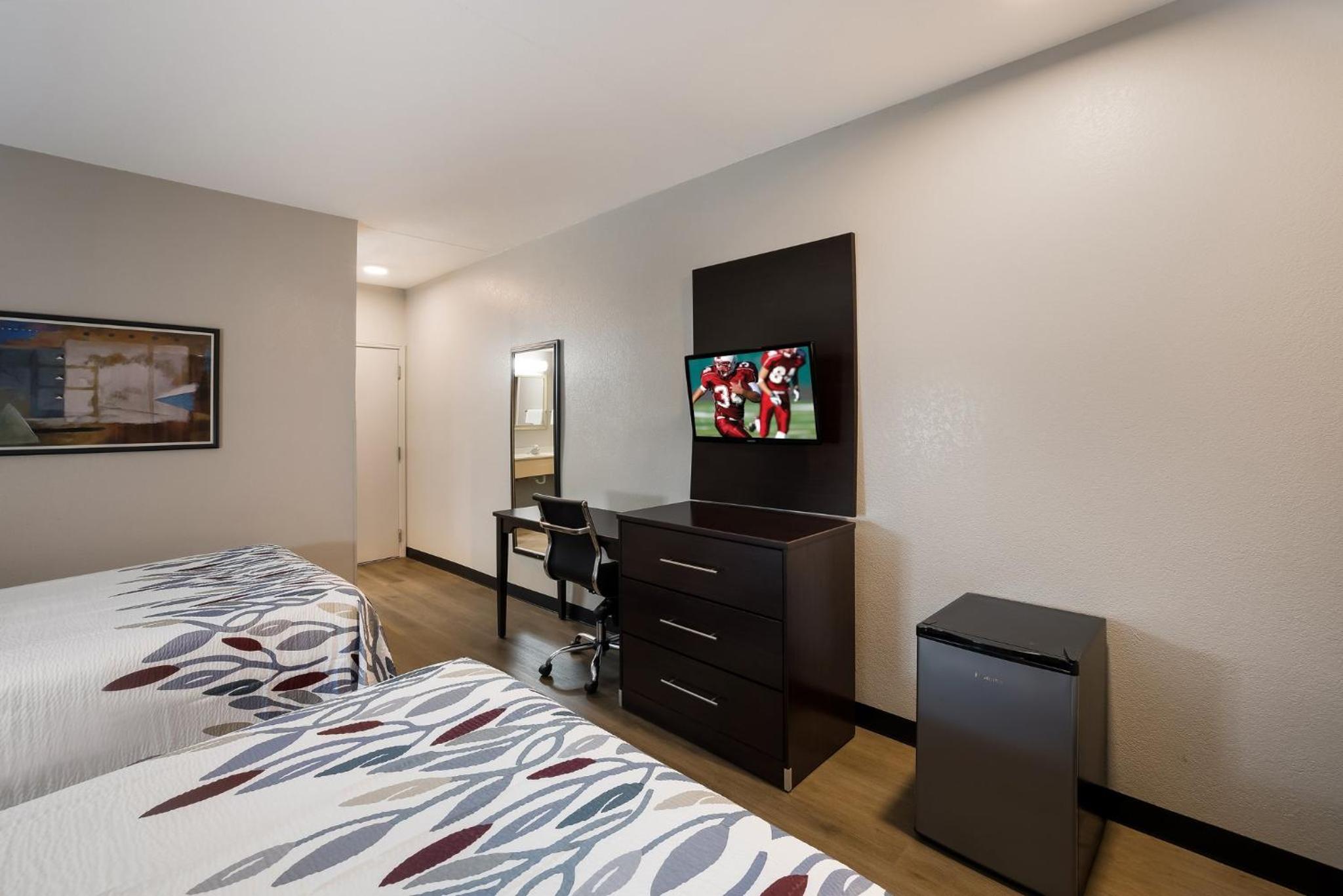 Standard Room with Two Double Beds Larger Smoke Free - Photo 3