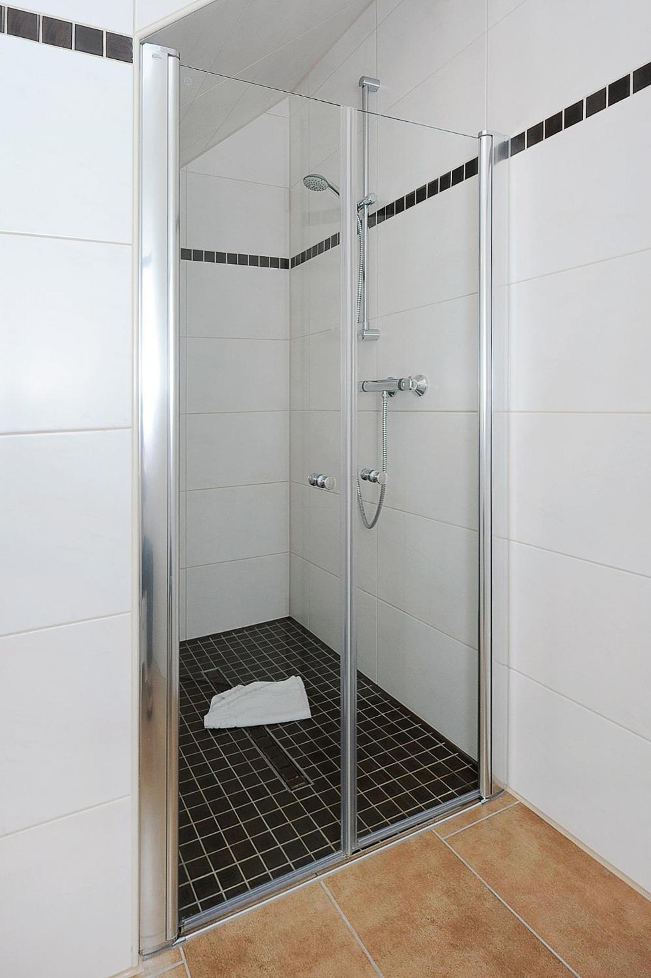 Two-Bedroom Apartment with Terrace photo 2