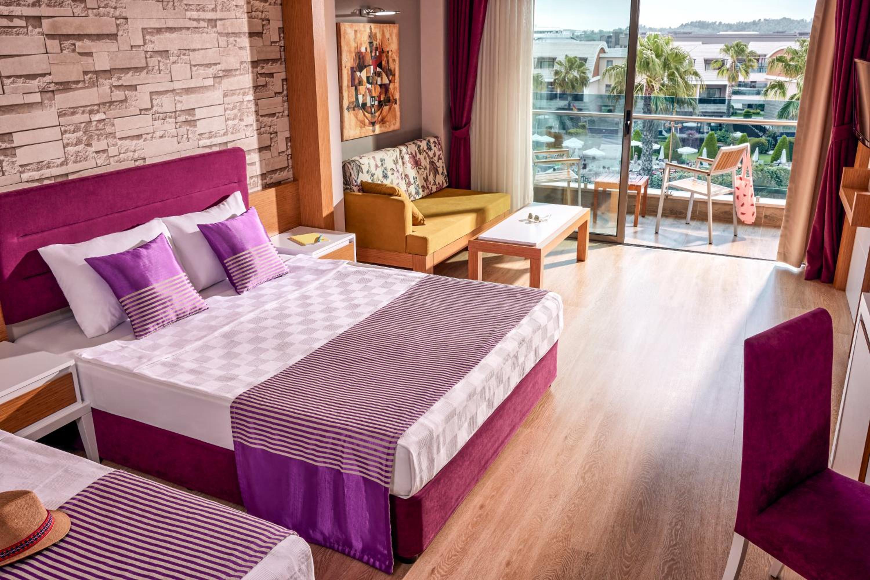 Double Room with Sea View photo 2