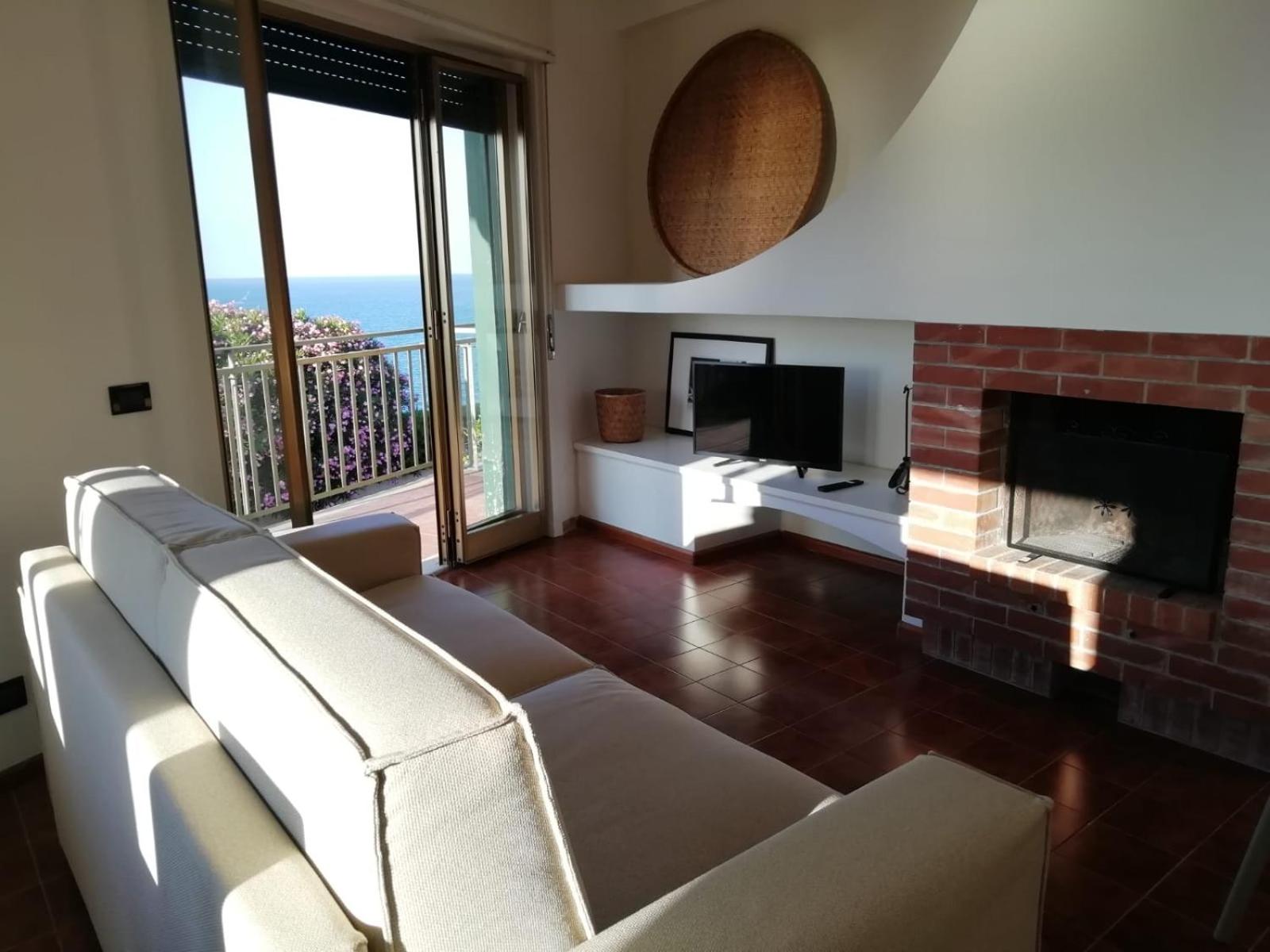 Villa - Beach Front photo 1