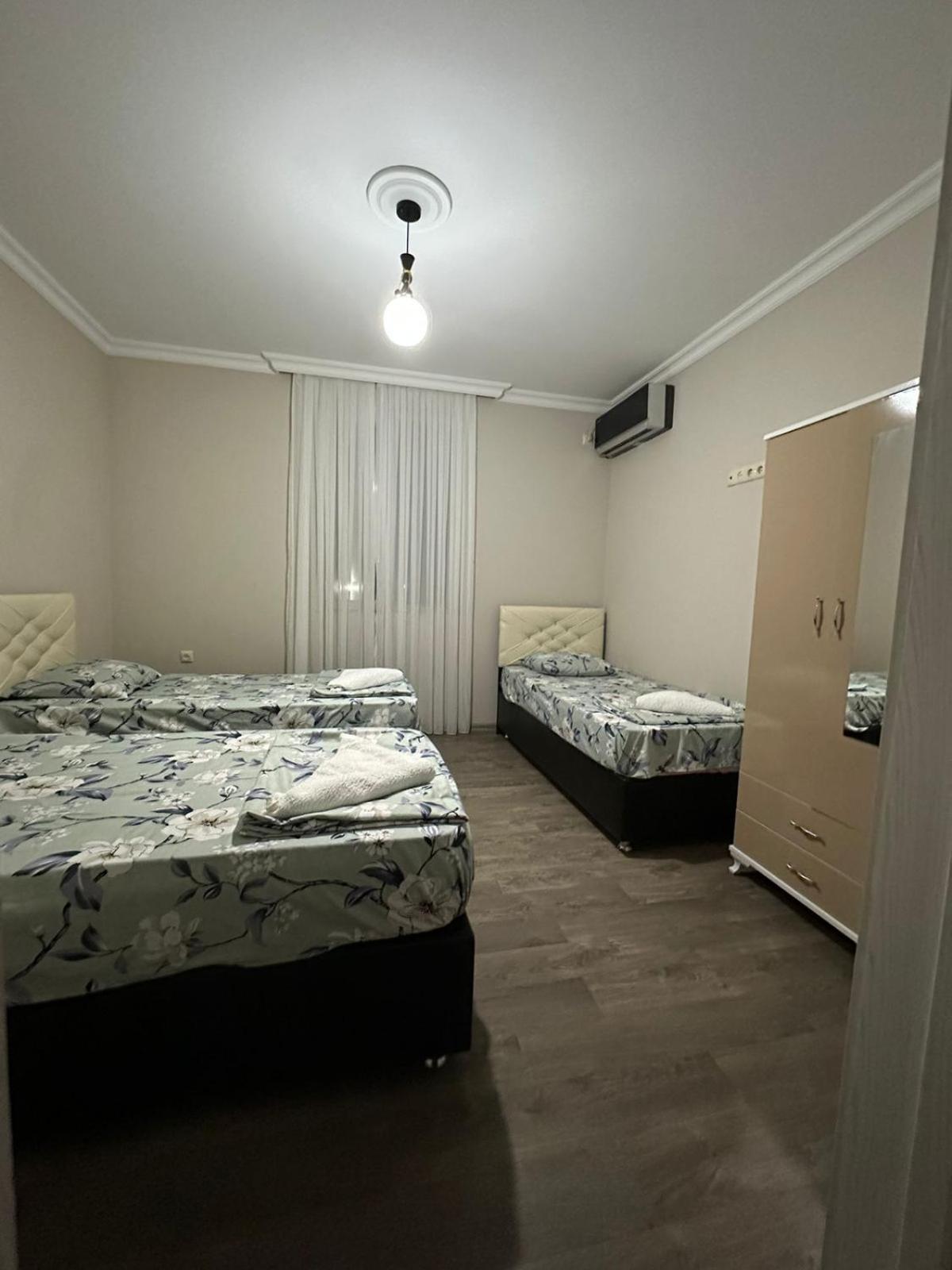 Triple Room with Shared Bathroom photo 2