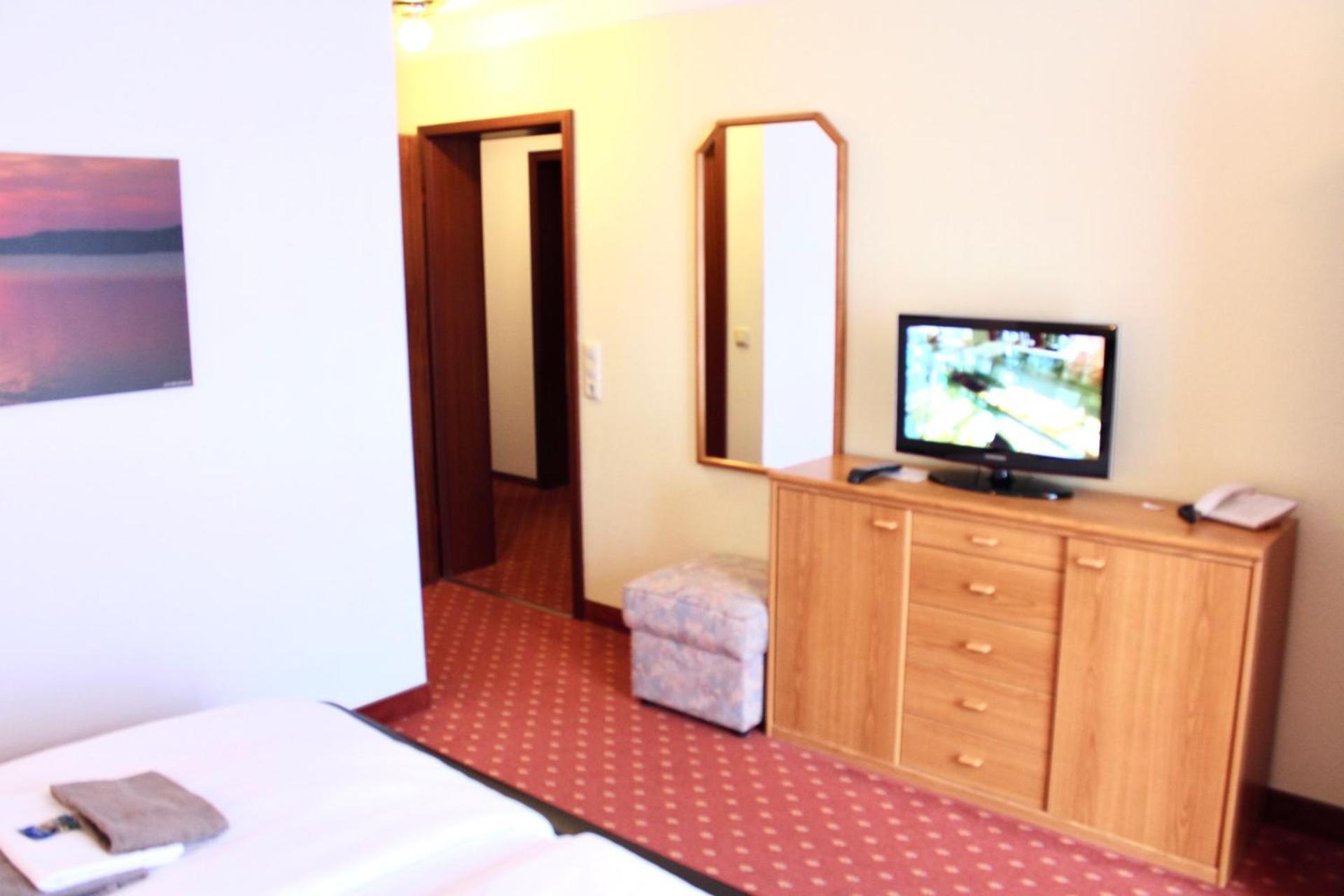 Double Room with Garden View photo 3
