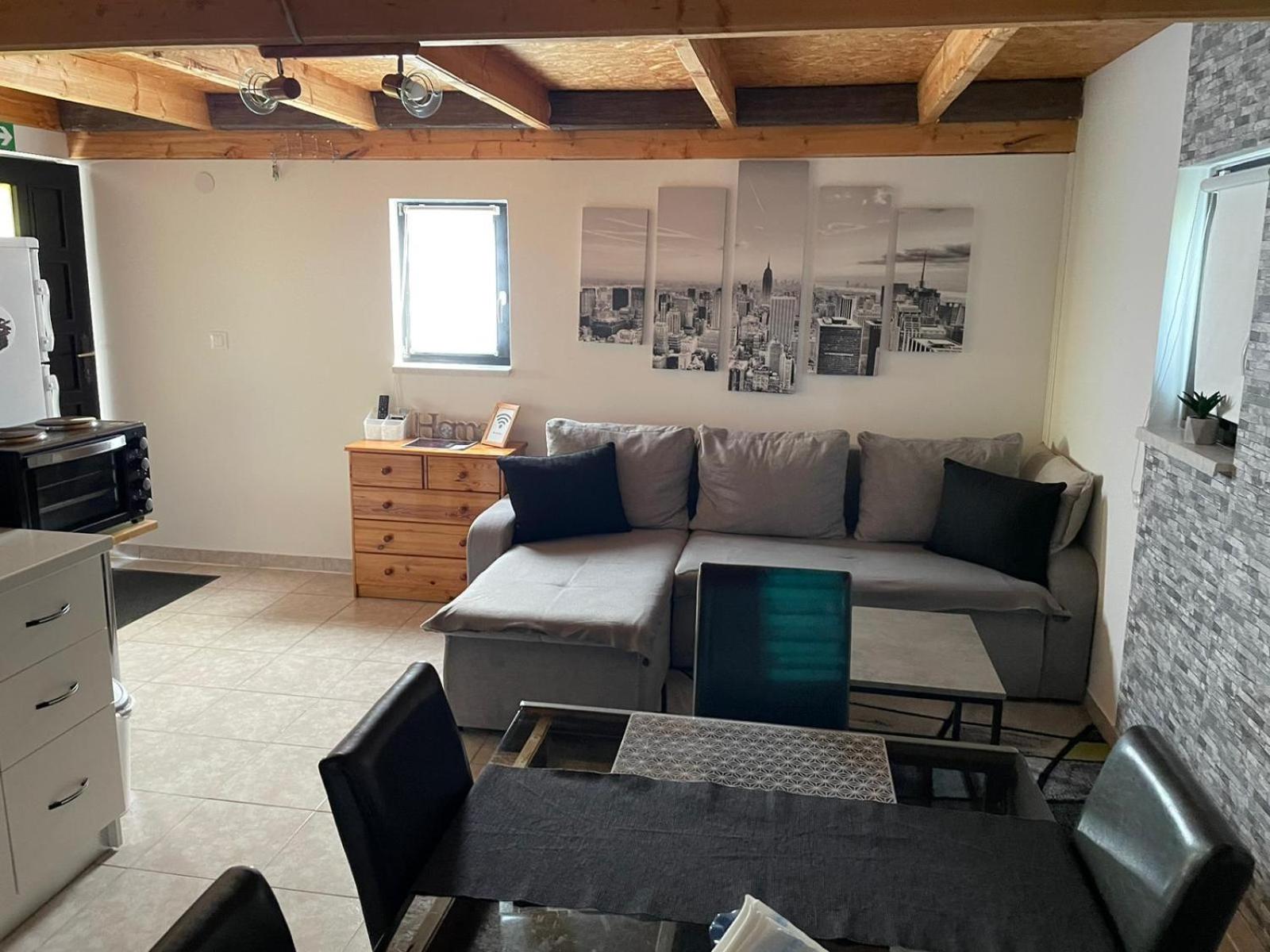 One-Bedroom House - Photo 30