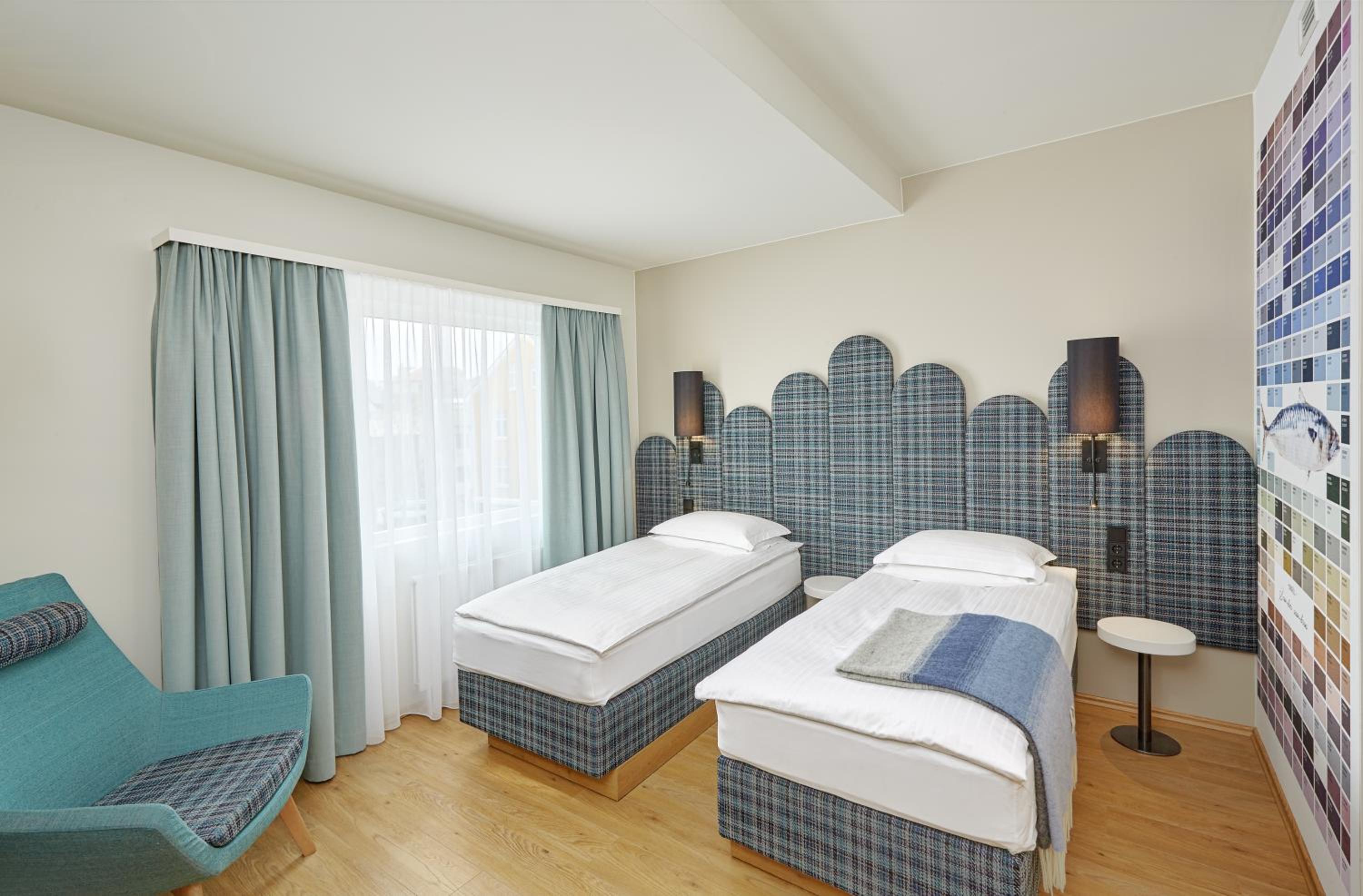 Twin Room - Photo 3