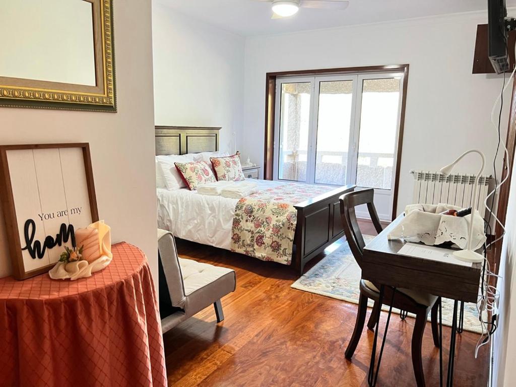 Deluxe Double Room with Balcony photo 1