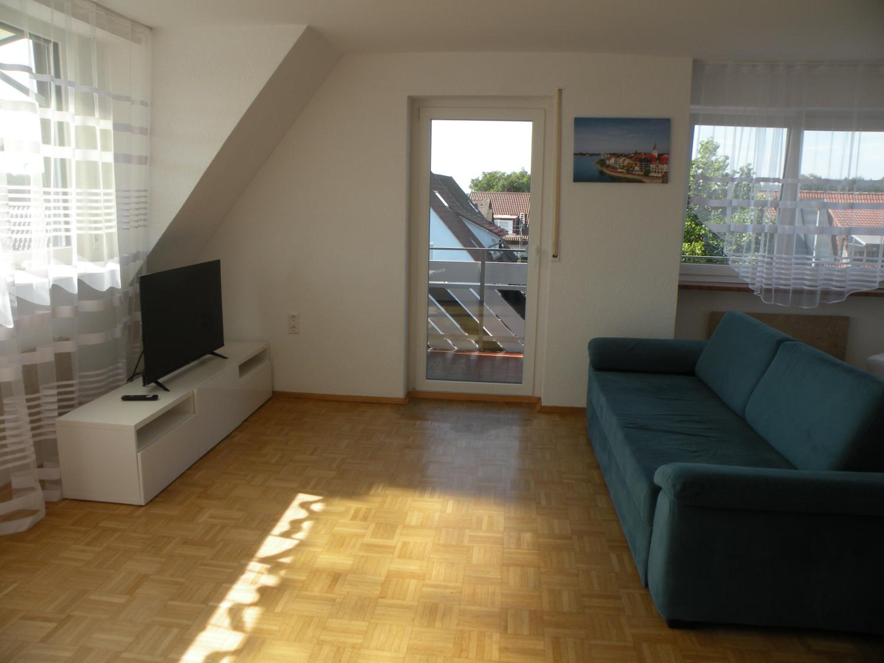 Two-Bedroom Apartment - Photo 4
