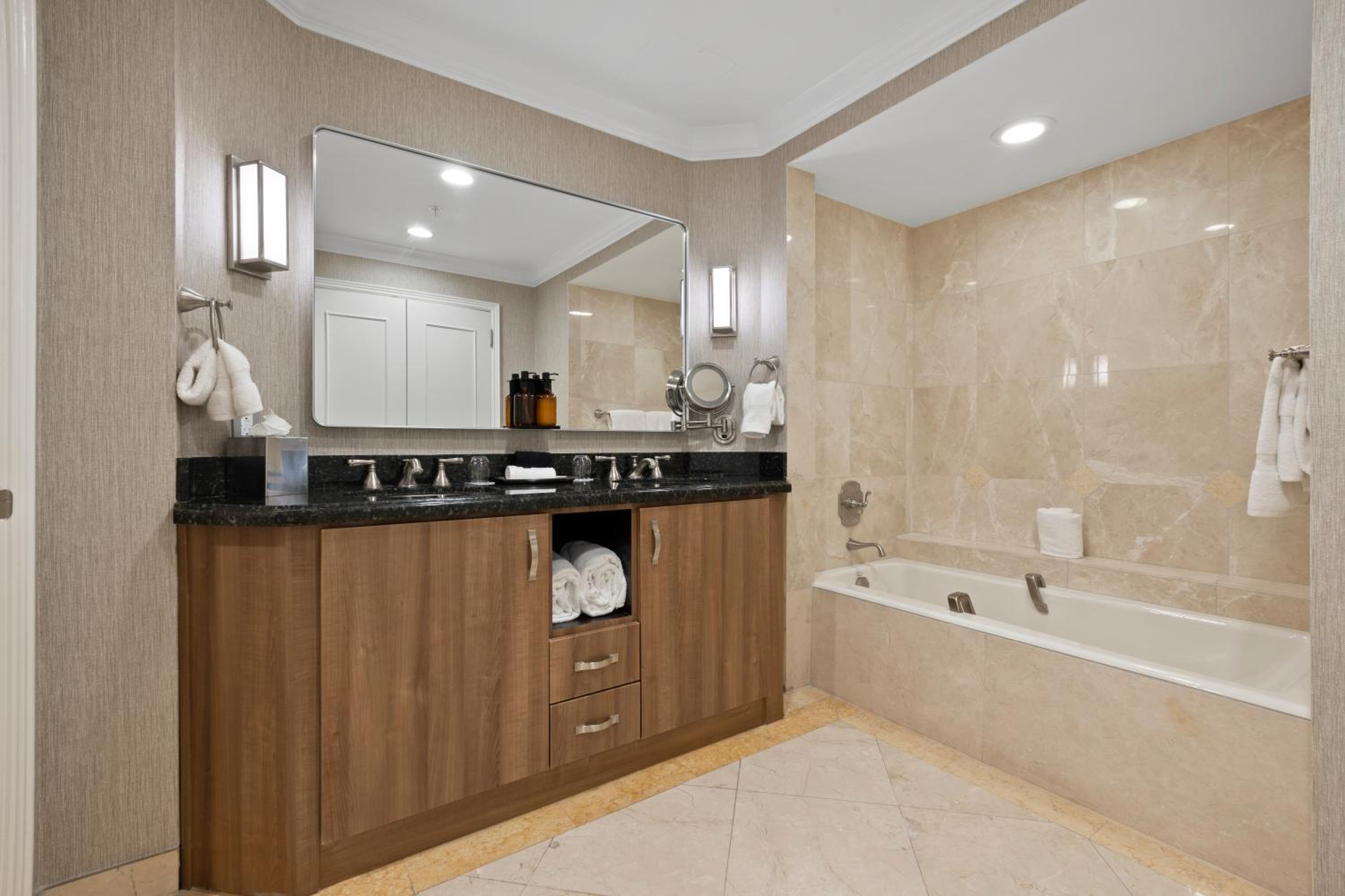 King Studio with Oceanfront View