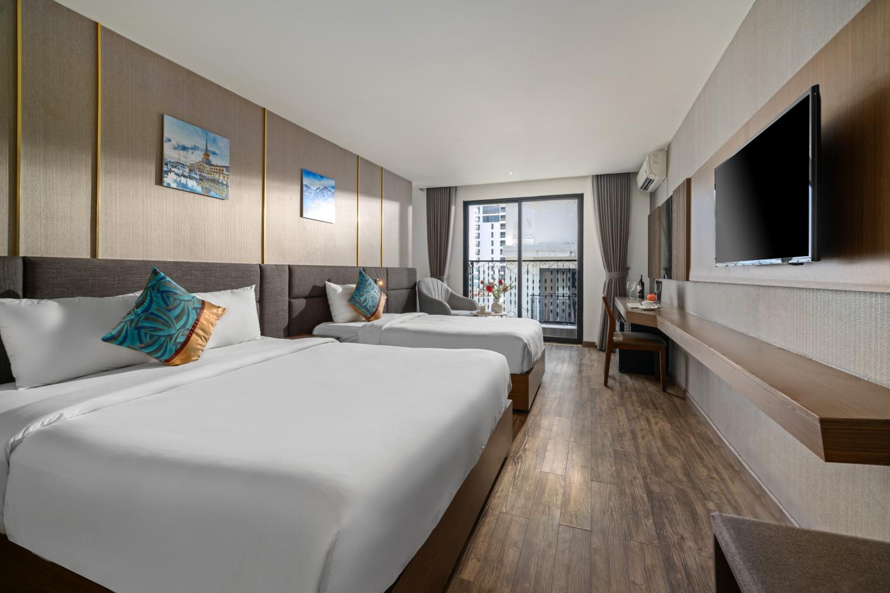 Family Suite with Balcony