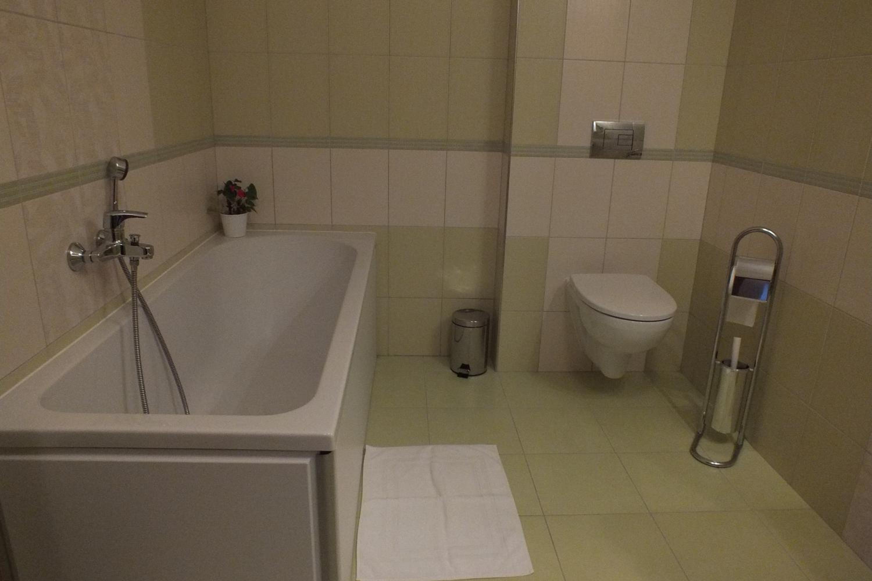 Double Room with Private Bathroom photo 2