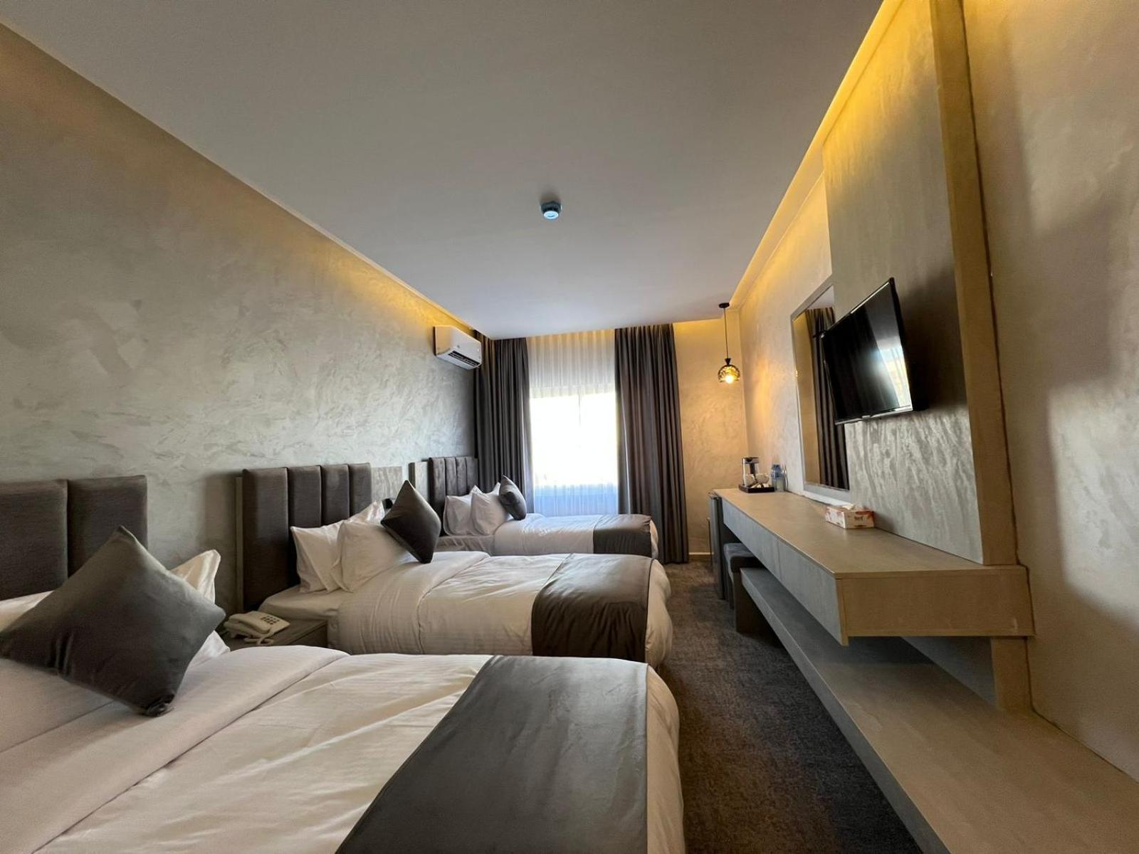 Superior Triple Room - Photo 4