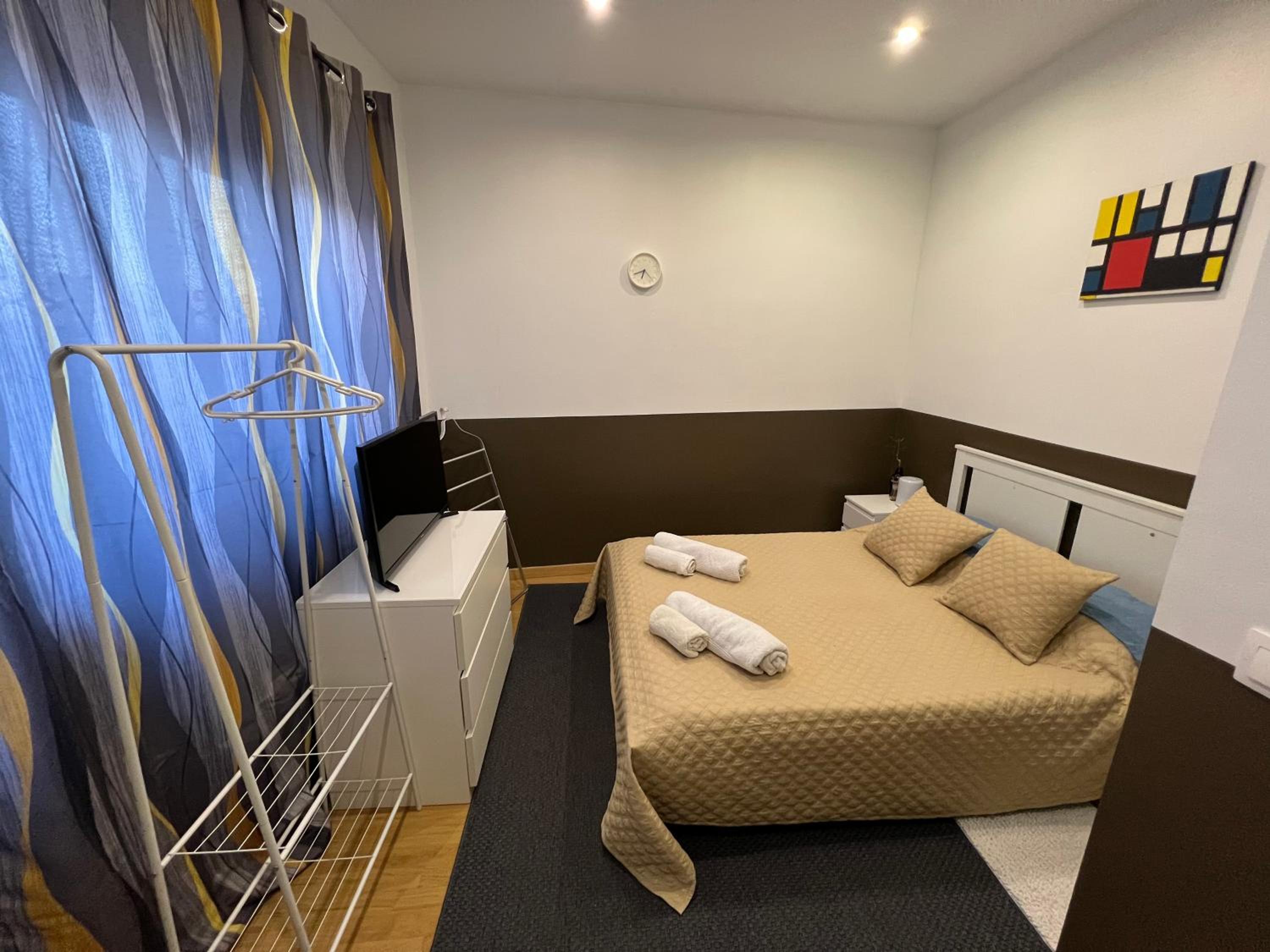 Double Room - Photo 3