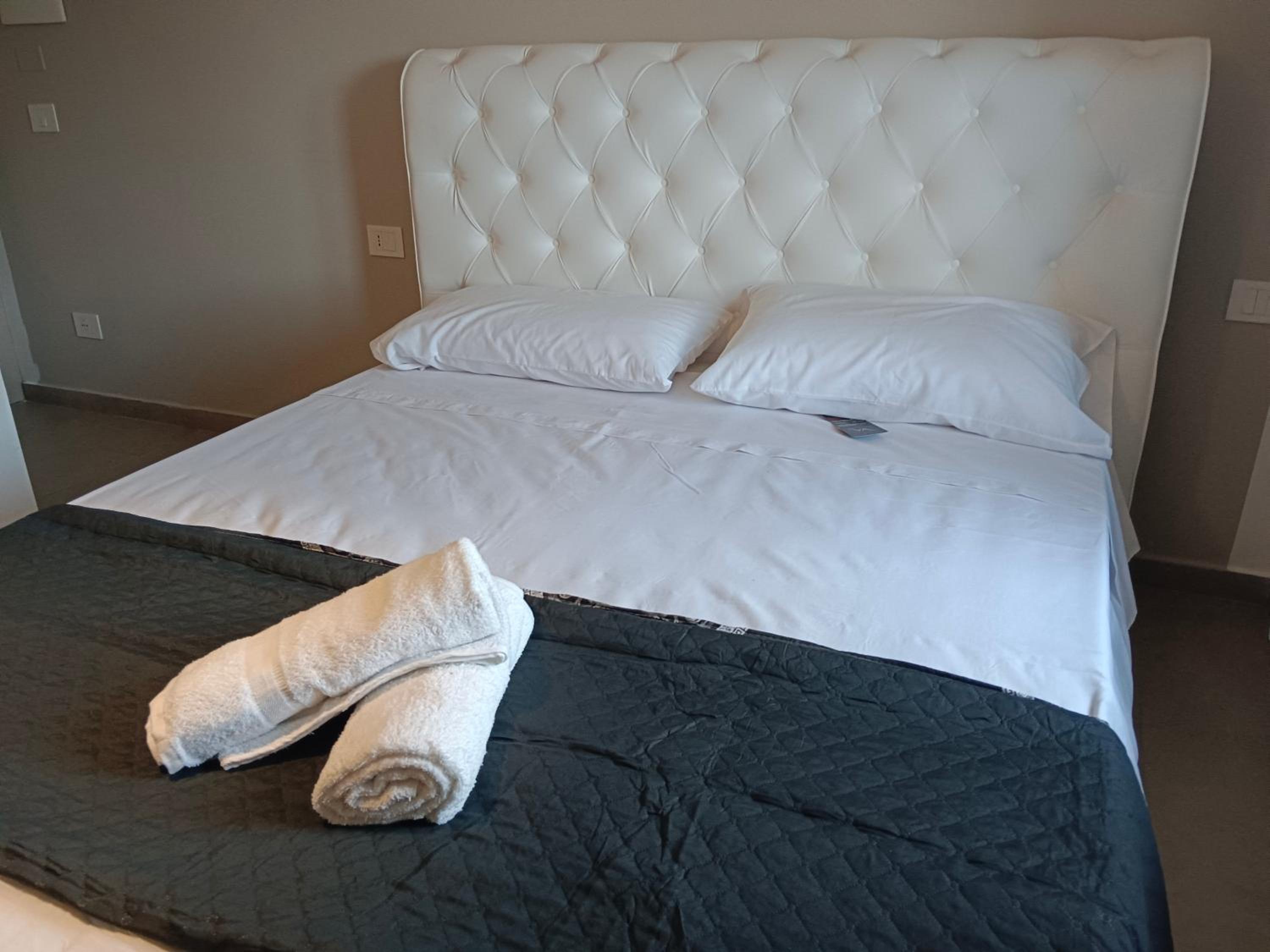 Triple Room with Private Bathroom photo 3