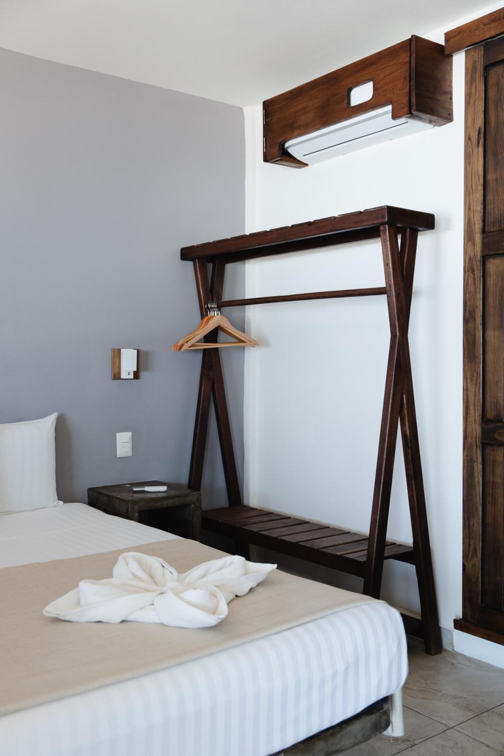 Apartment with Sea View - Photo 11