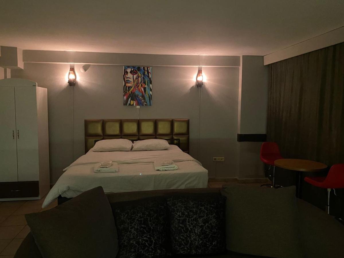 Large Double Room photo 1