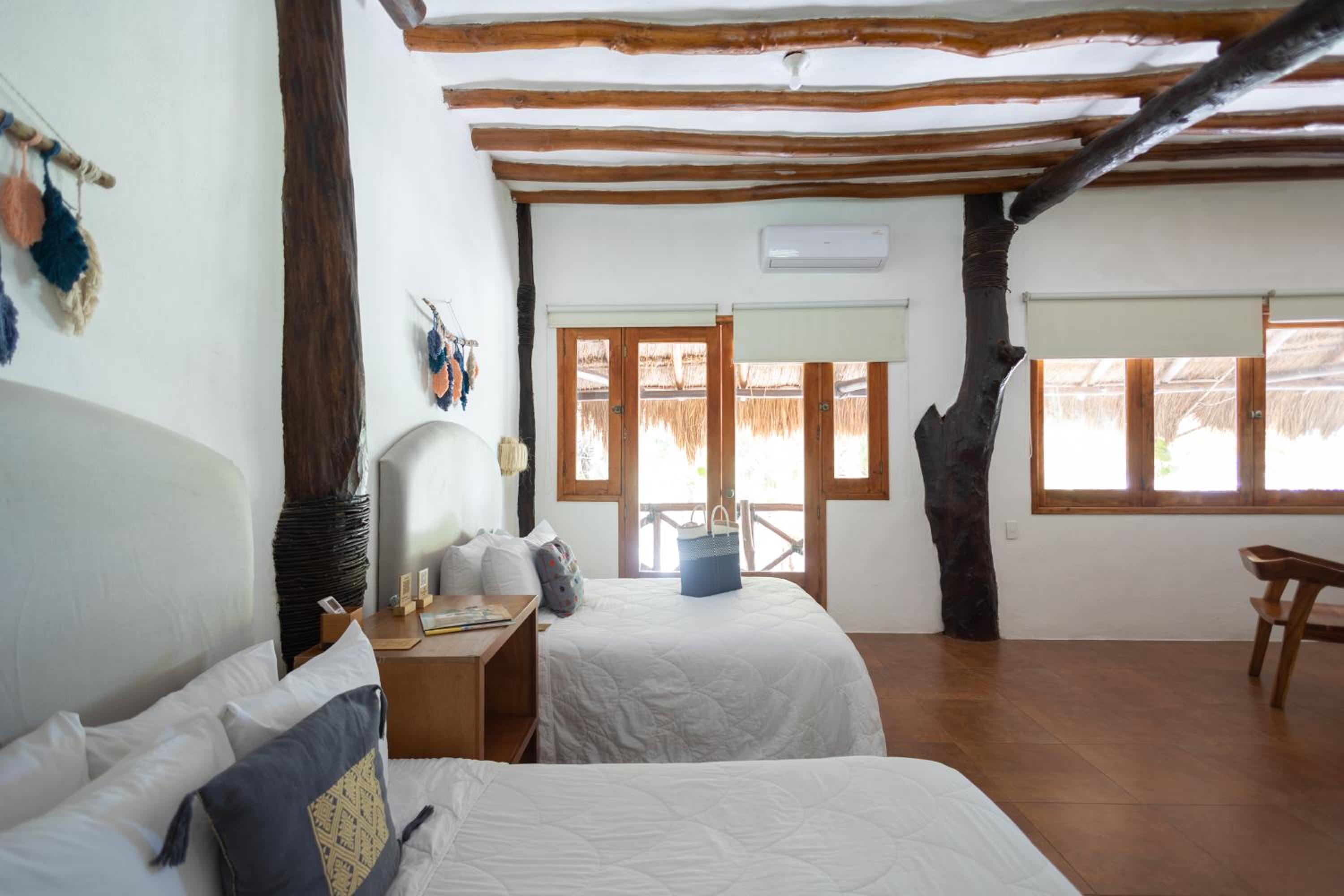 Junior Suite with Garden View - Photo 4