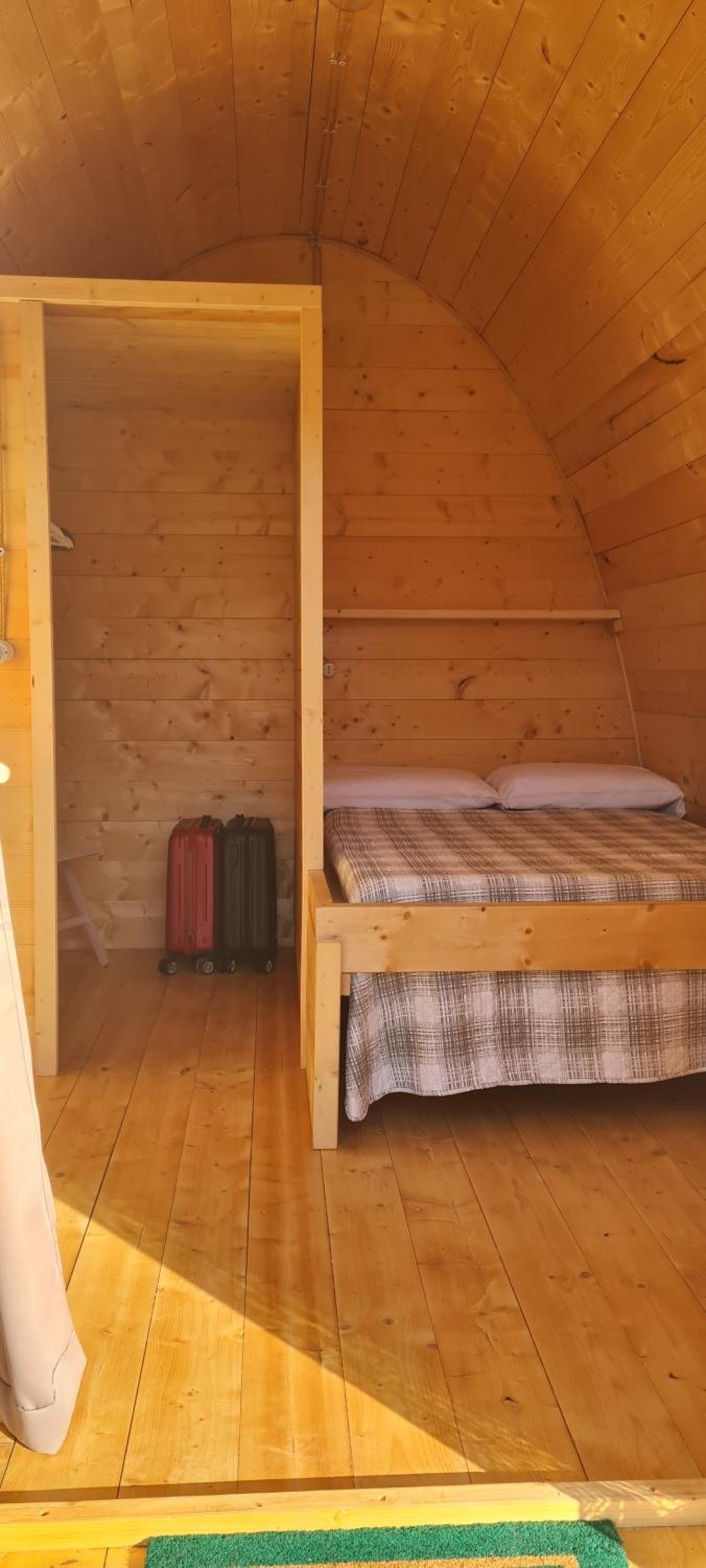 Tent - Photo 15