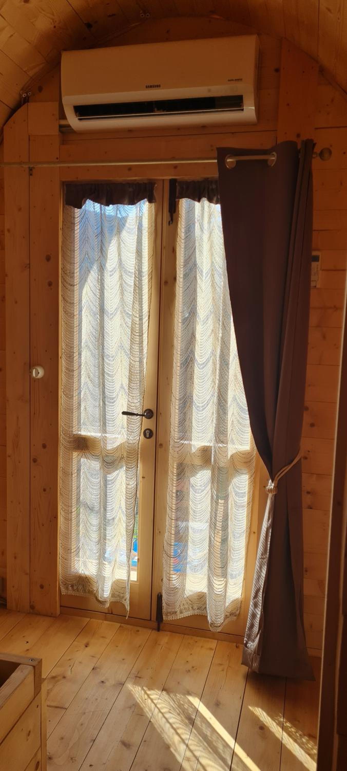 Tent - Photo 18
