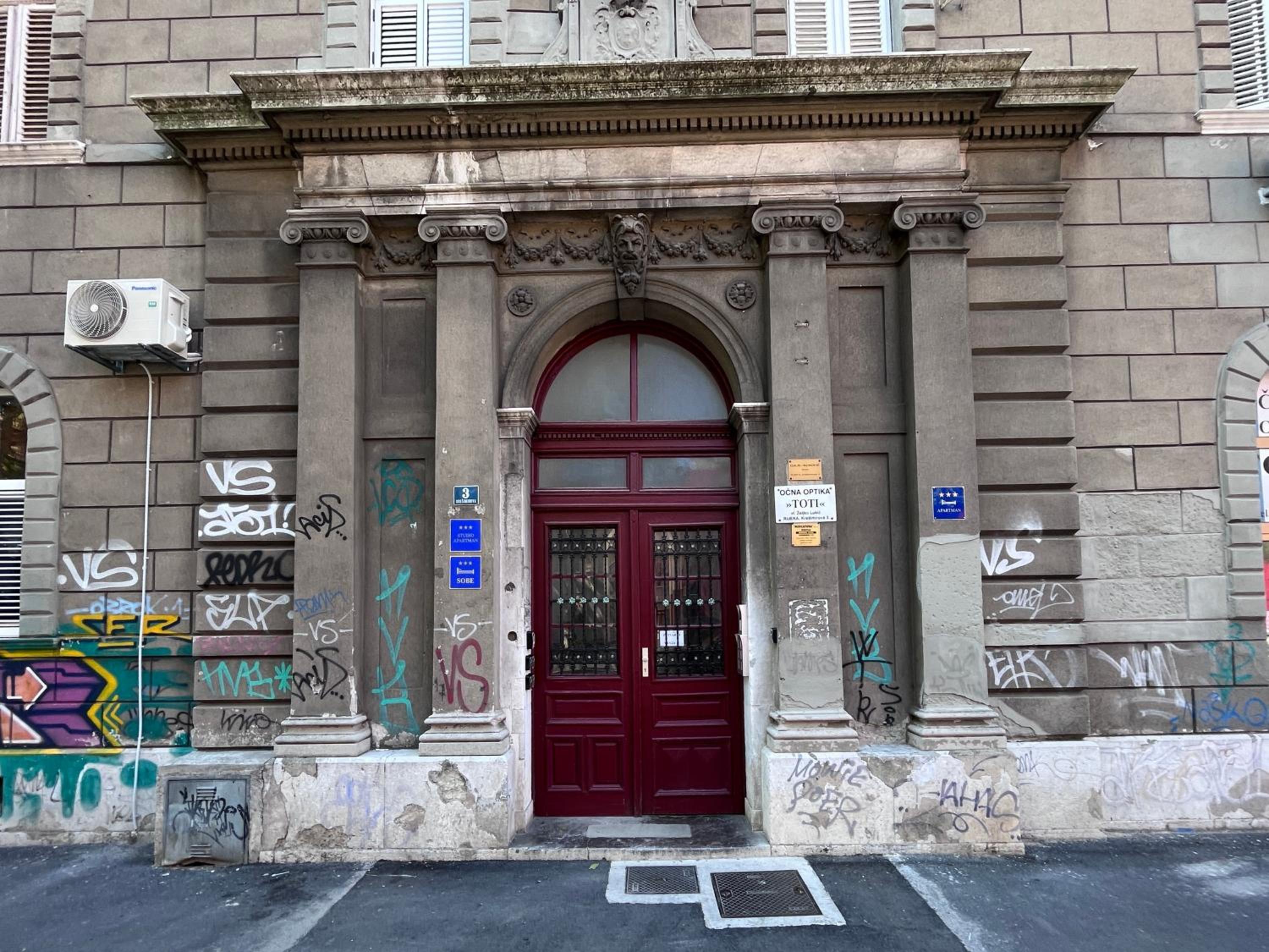 Apartment - Photo 18