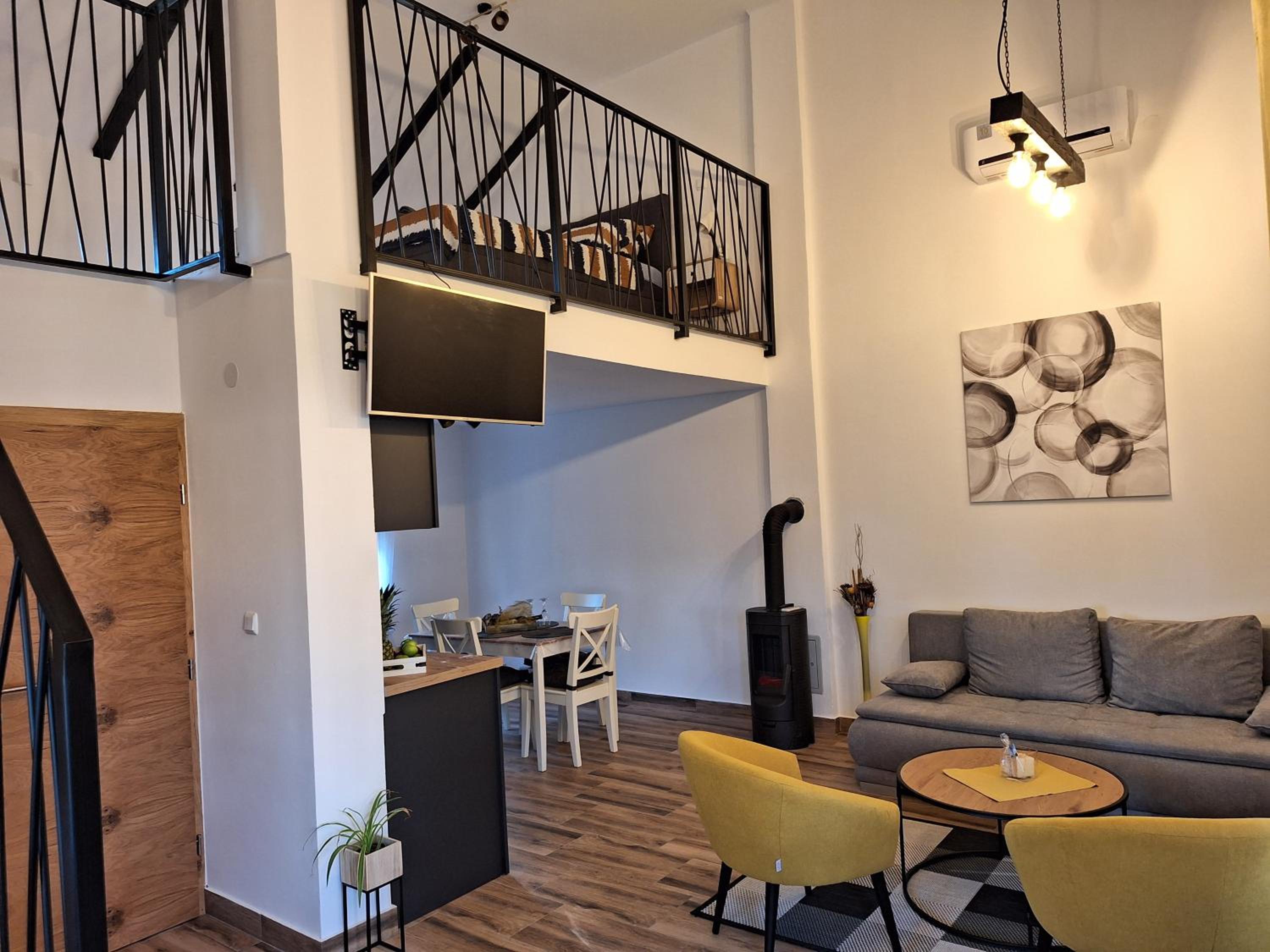 One-Bedroom House photo 2