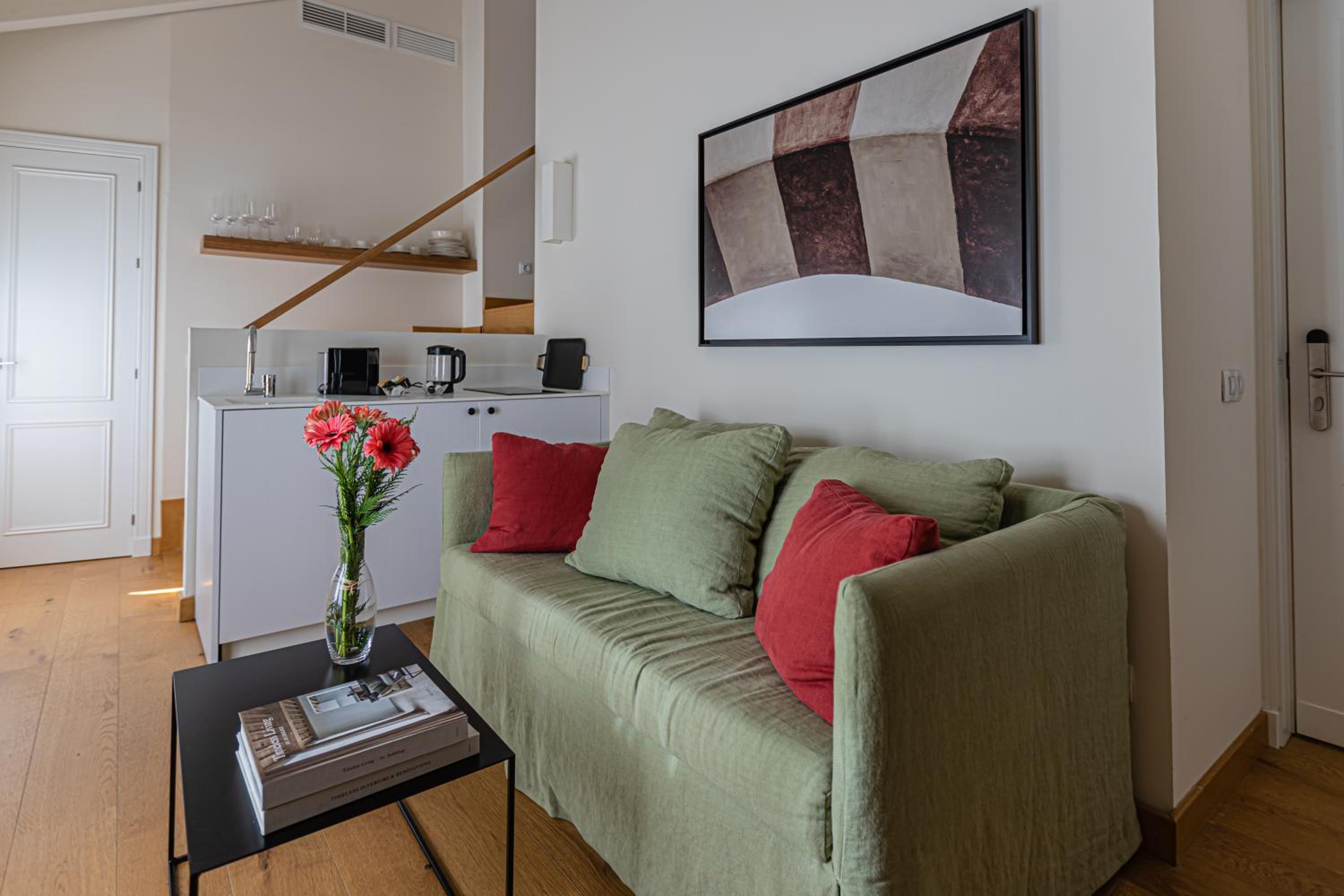 Junior Suite Duplex with Balconies - Photo 3