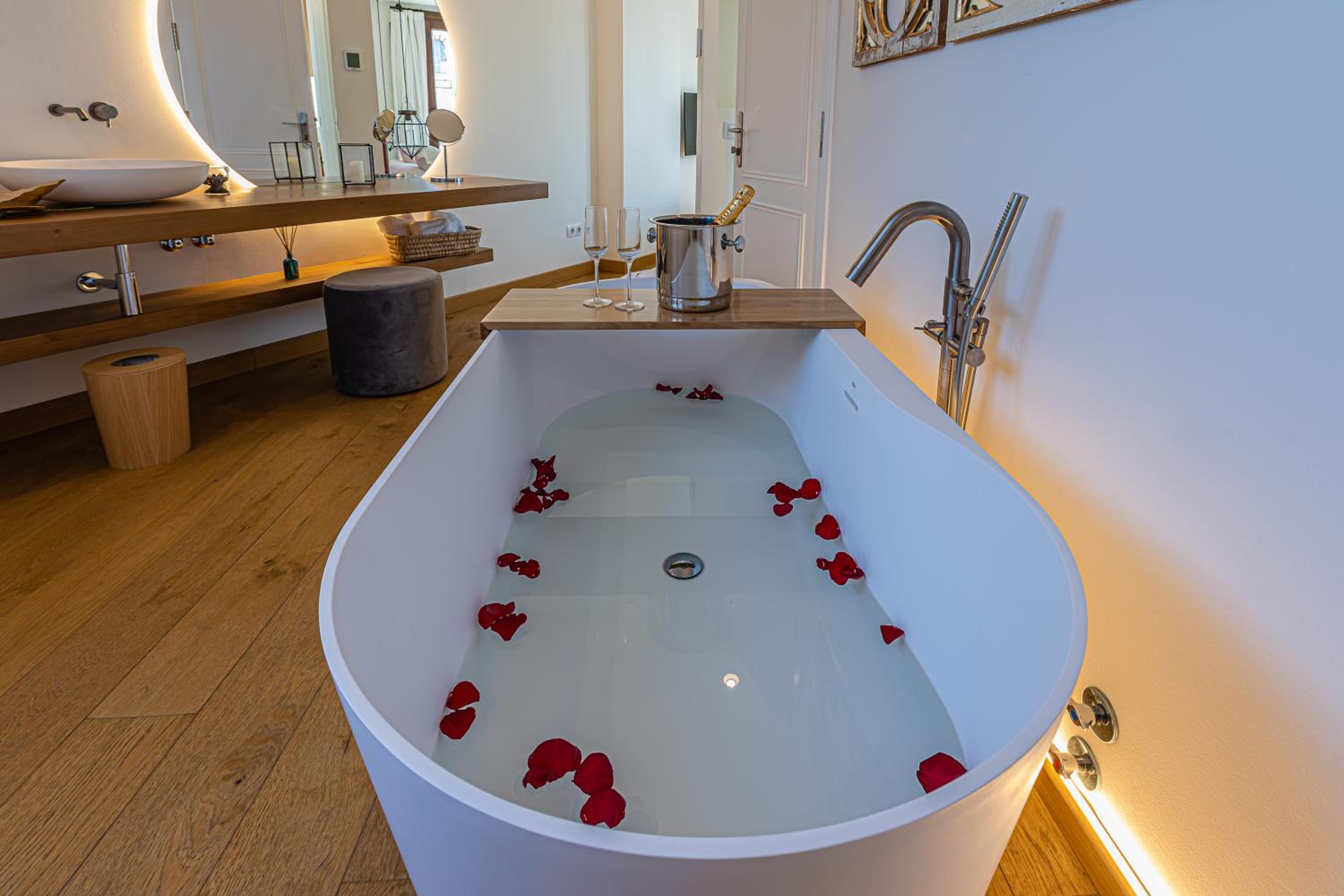 Penthouse Suite with private terrace and view  - Photo 19