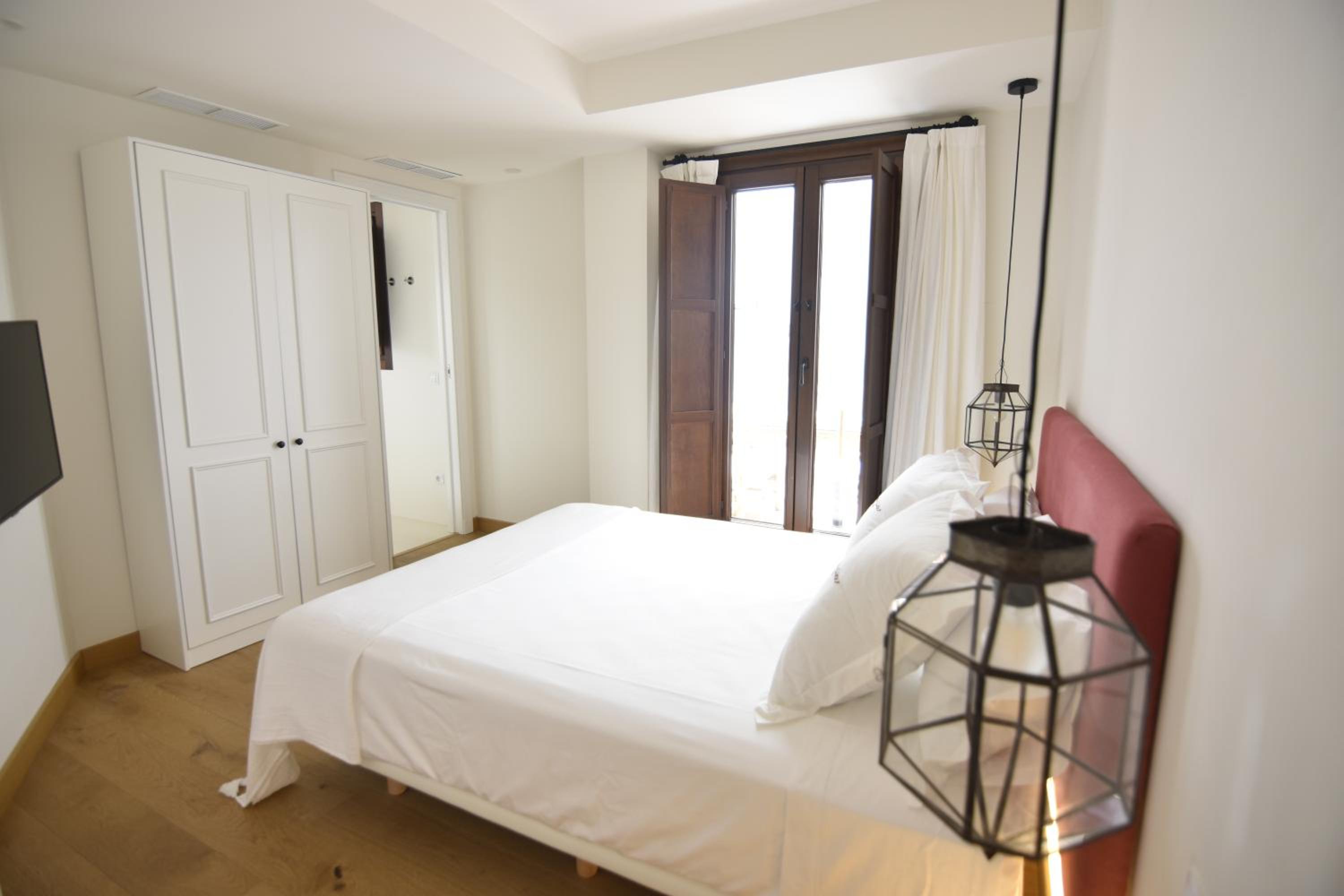 Penthouse Suite with private terrace and view  - Photo 24