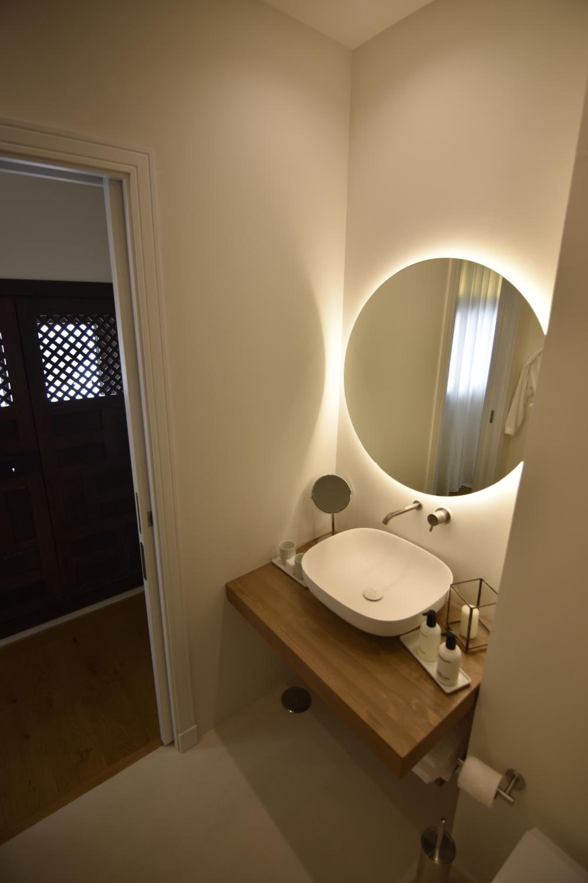 Penthouse Suite with private terrace and view  - Photo 23