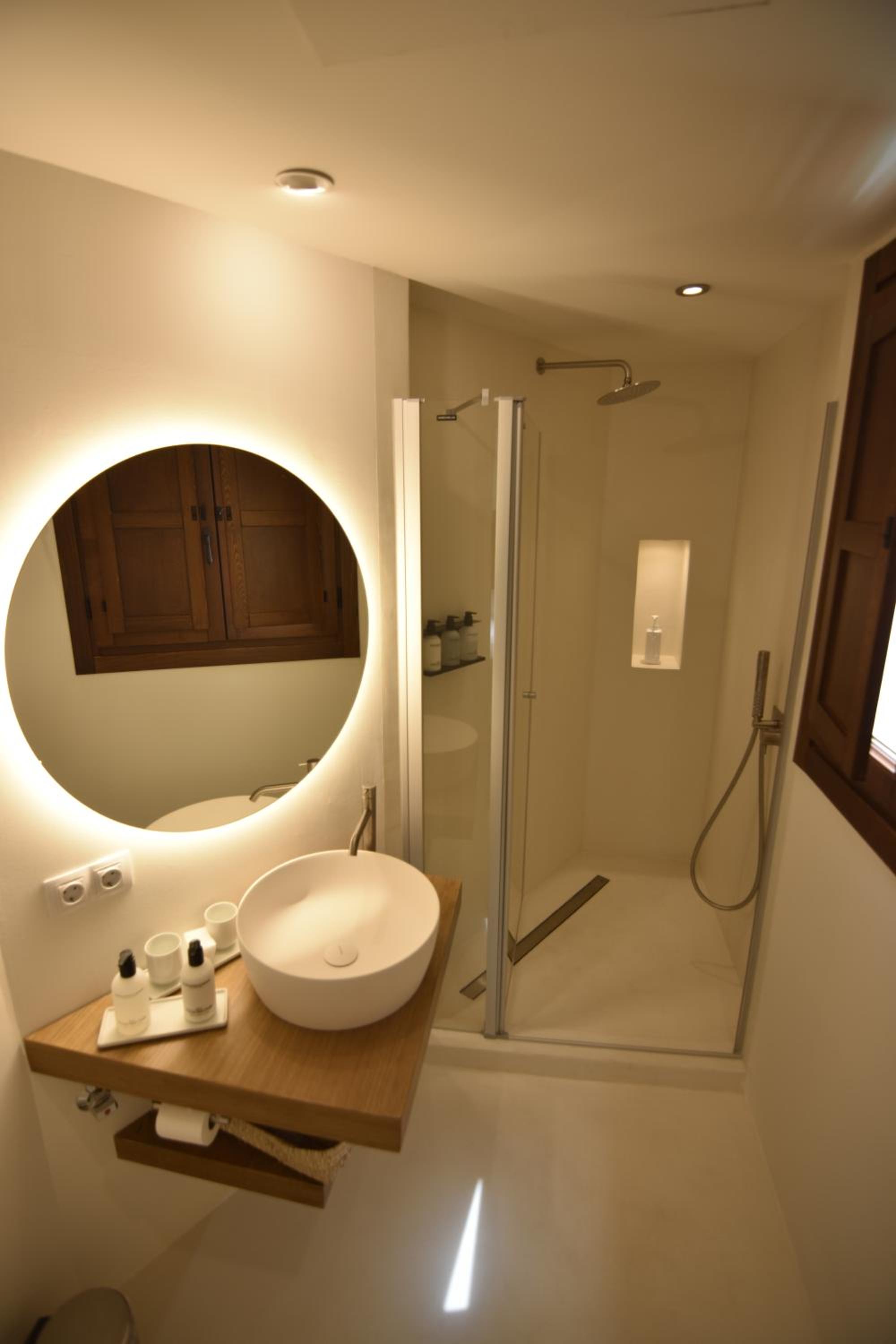 Penthouse Suite with private terrace and view  - Photo 22