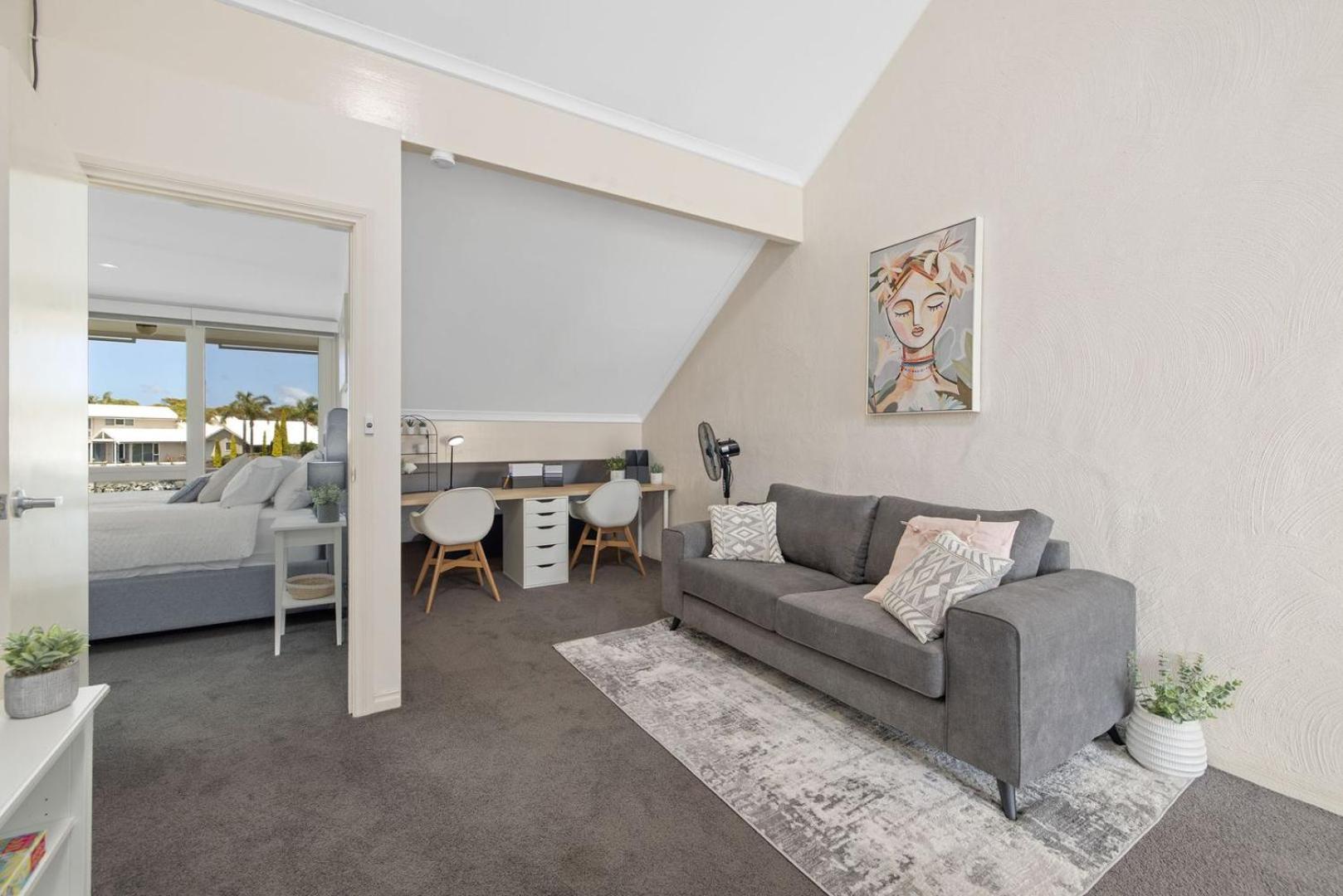 Three-Bedroom House photo 1