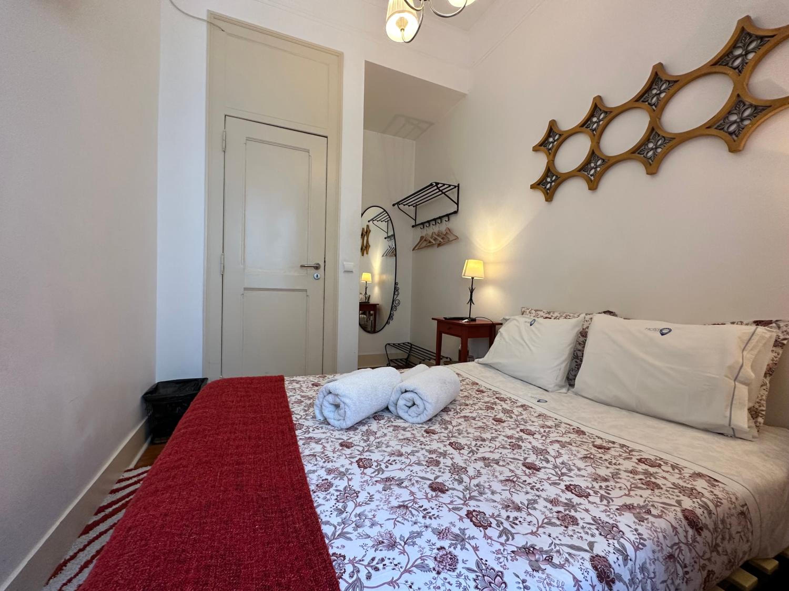 Budget Double Room photo 3