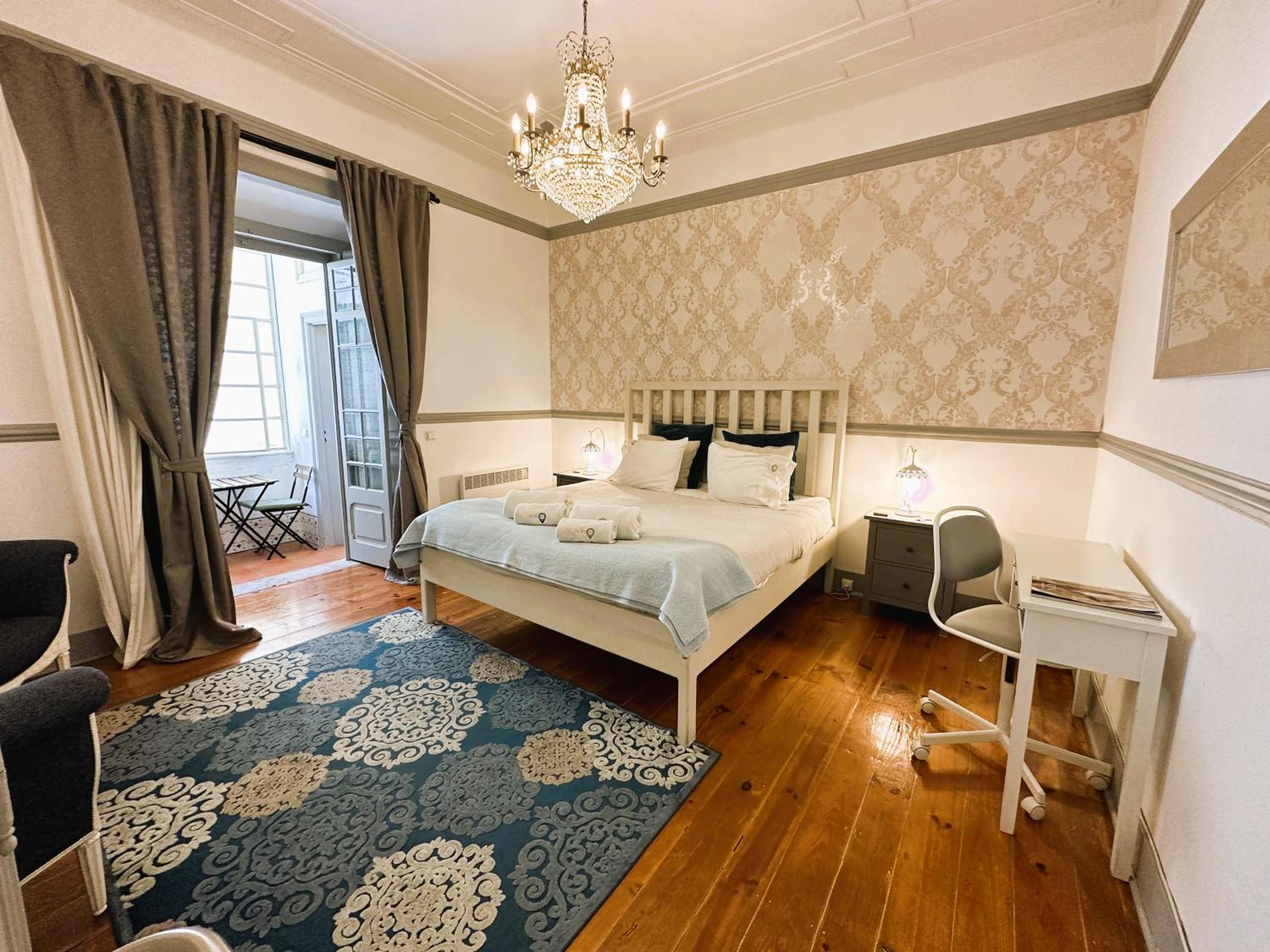 Deluxe Double Room with Shower photo 1