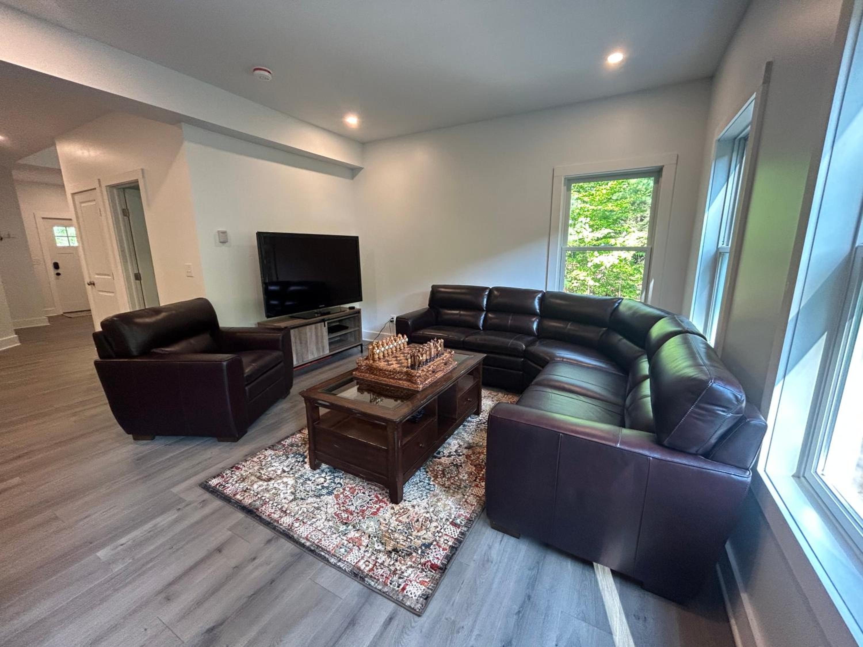 Three-Bedroom House photo 1