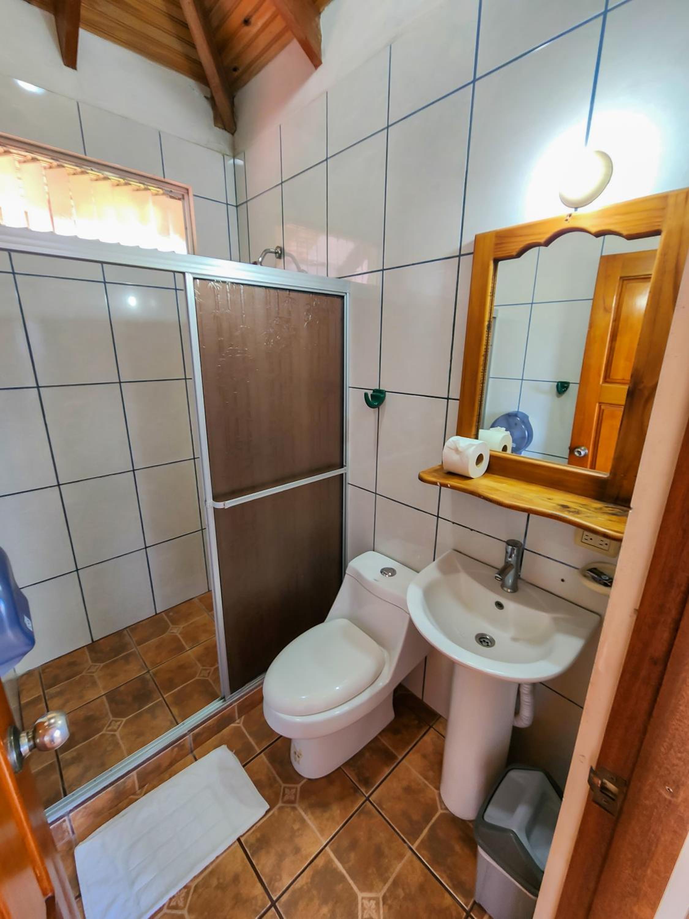 Queen Room with Balcony photo 2
