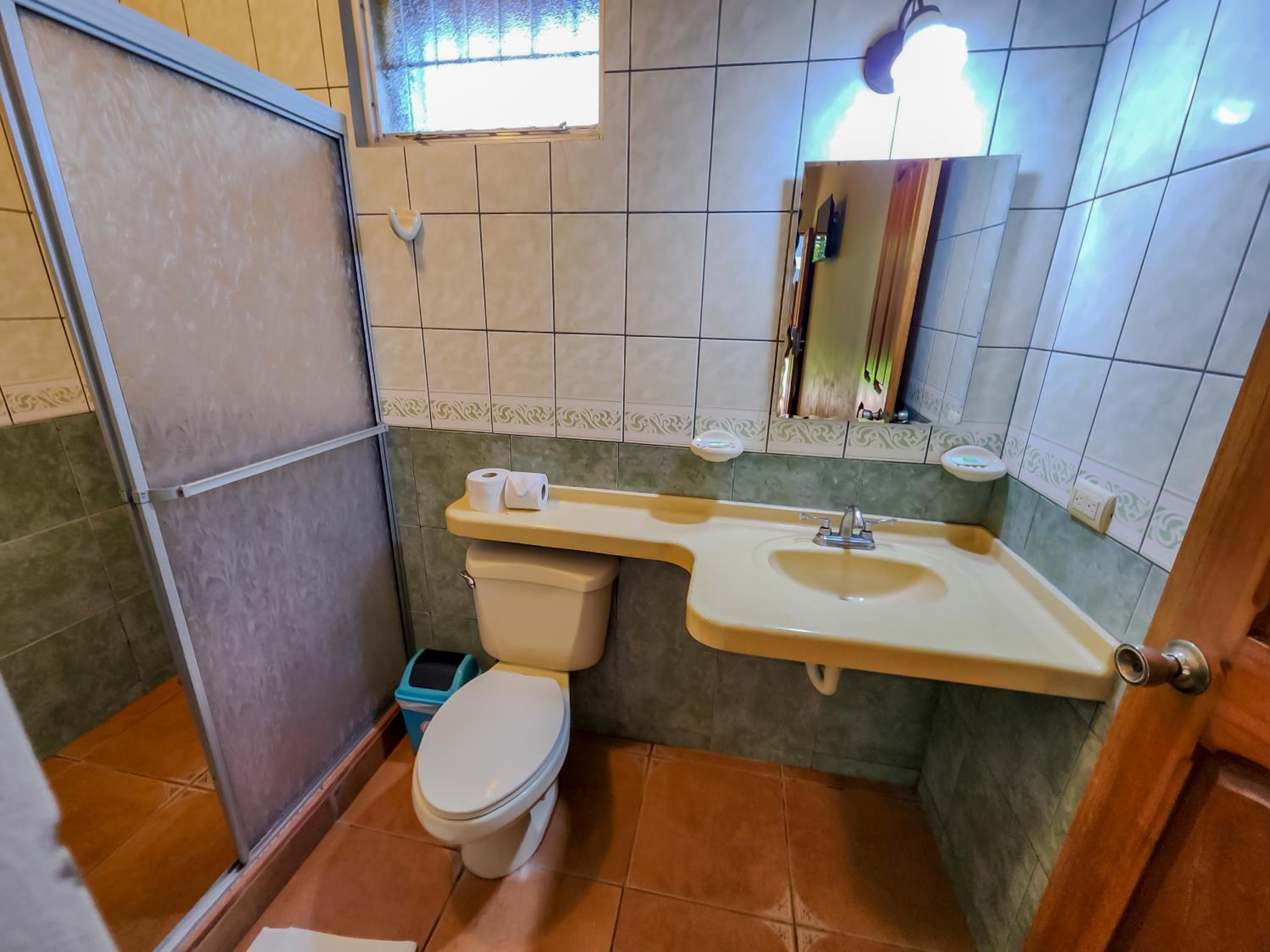 Small Double Room - Photo 6
